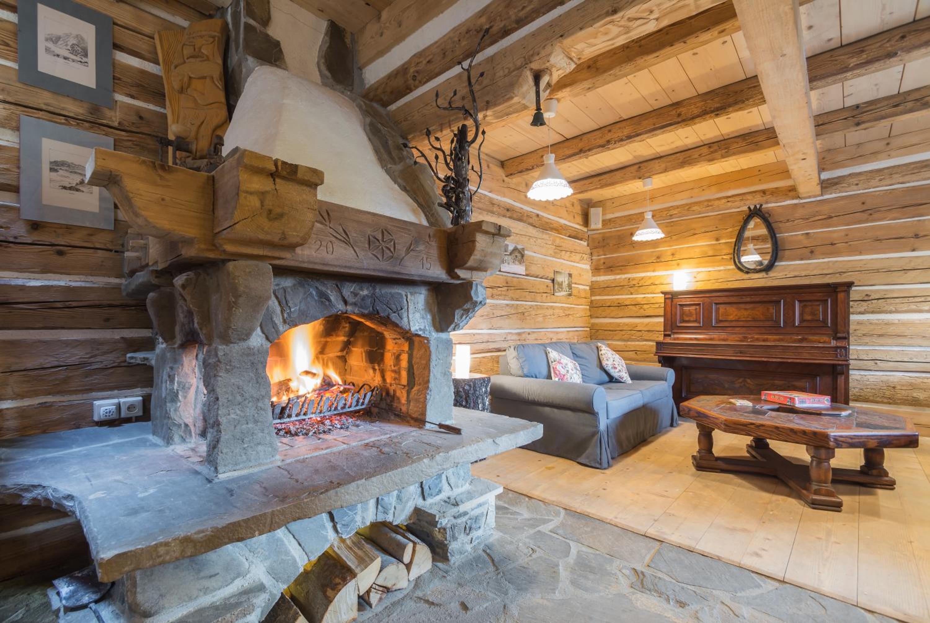 Three-Bedroom Chalet photo 1