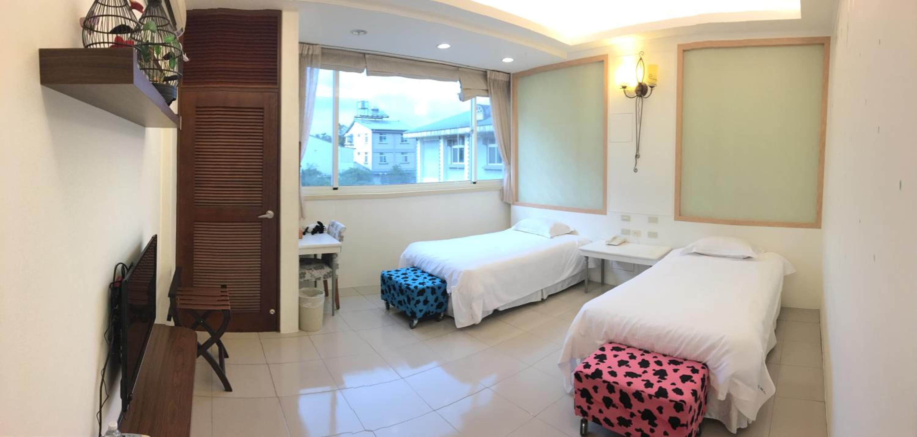 Deluxe Double Room with Bath photo 1