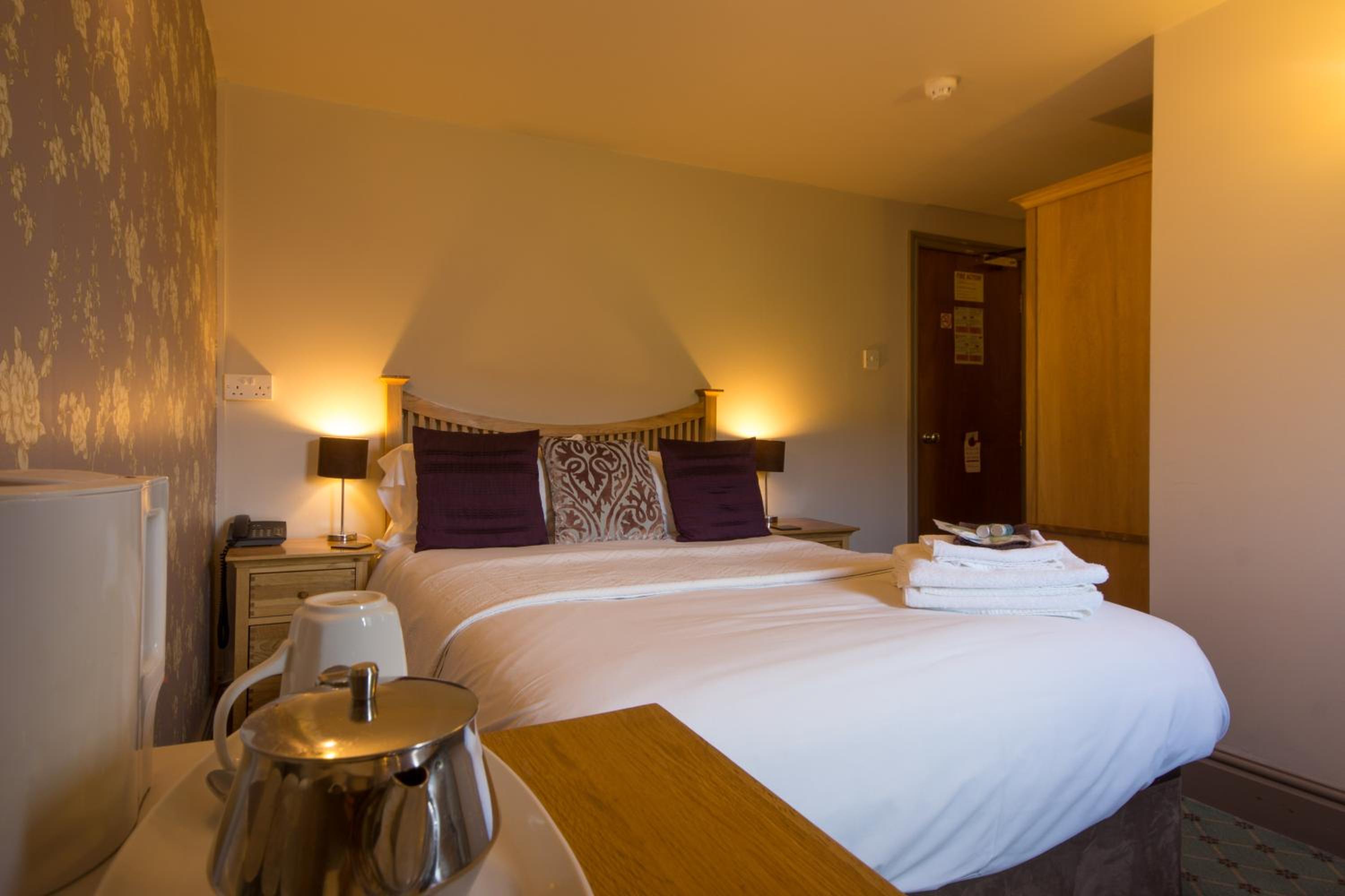 Double Room with Private Shower