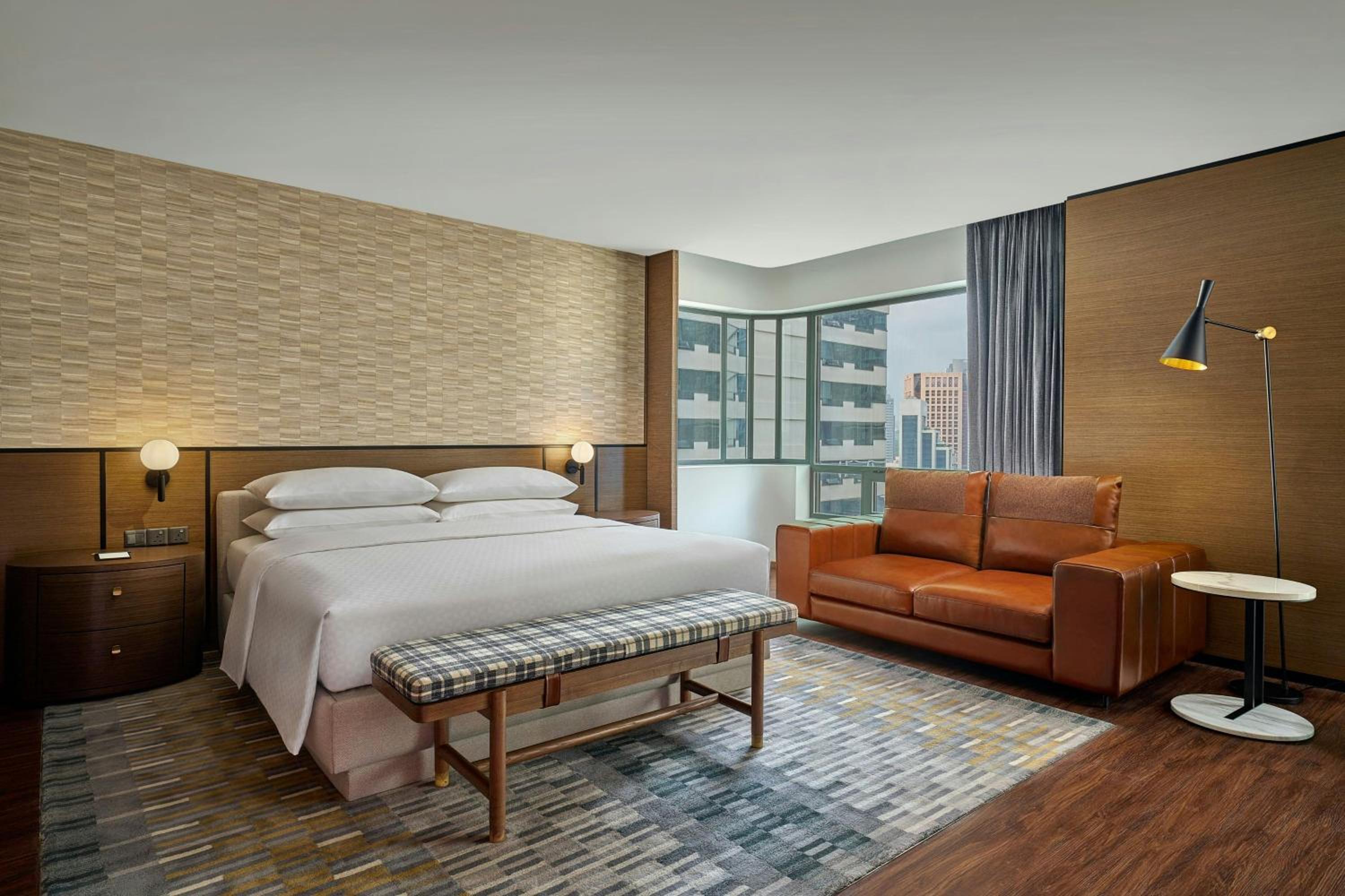 Panorama Two-Bedroom Suite with City View thumbnail 5