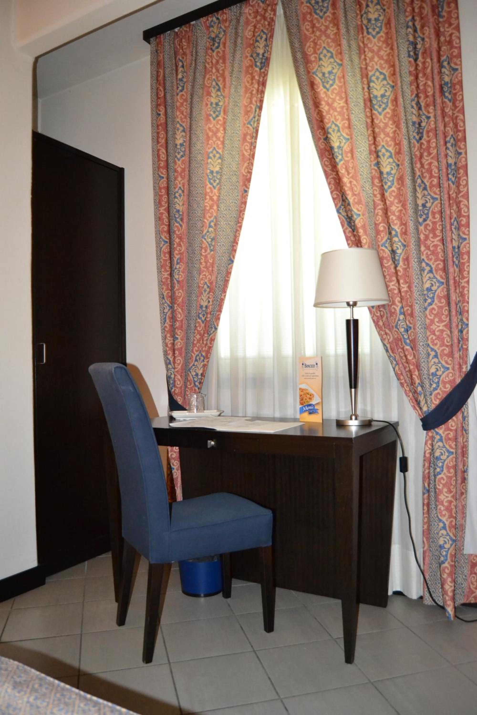 Triple Room - Photo 1