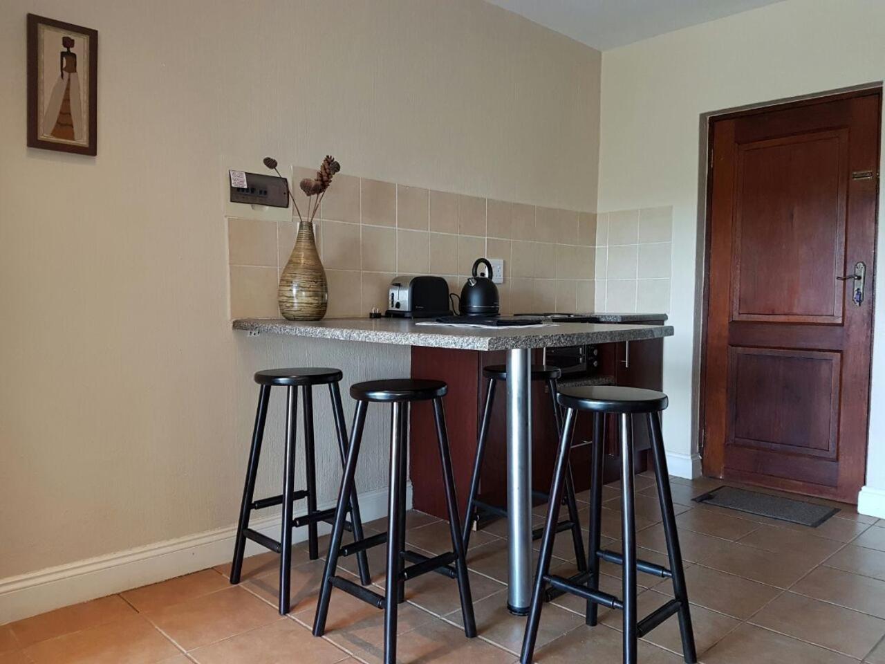 Apartment - Photo 2