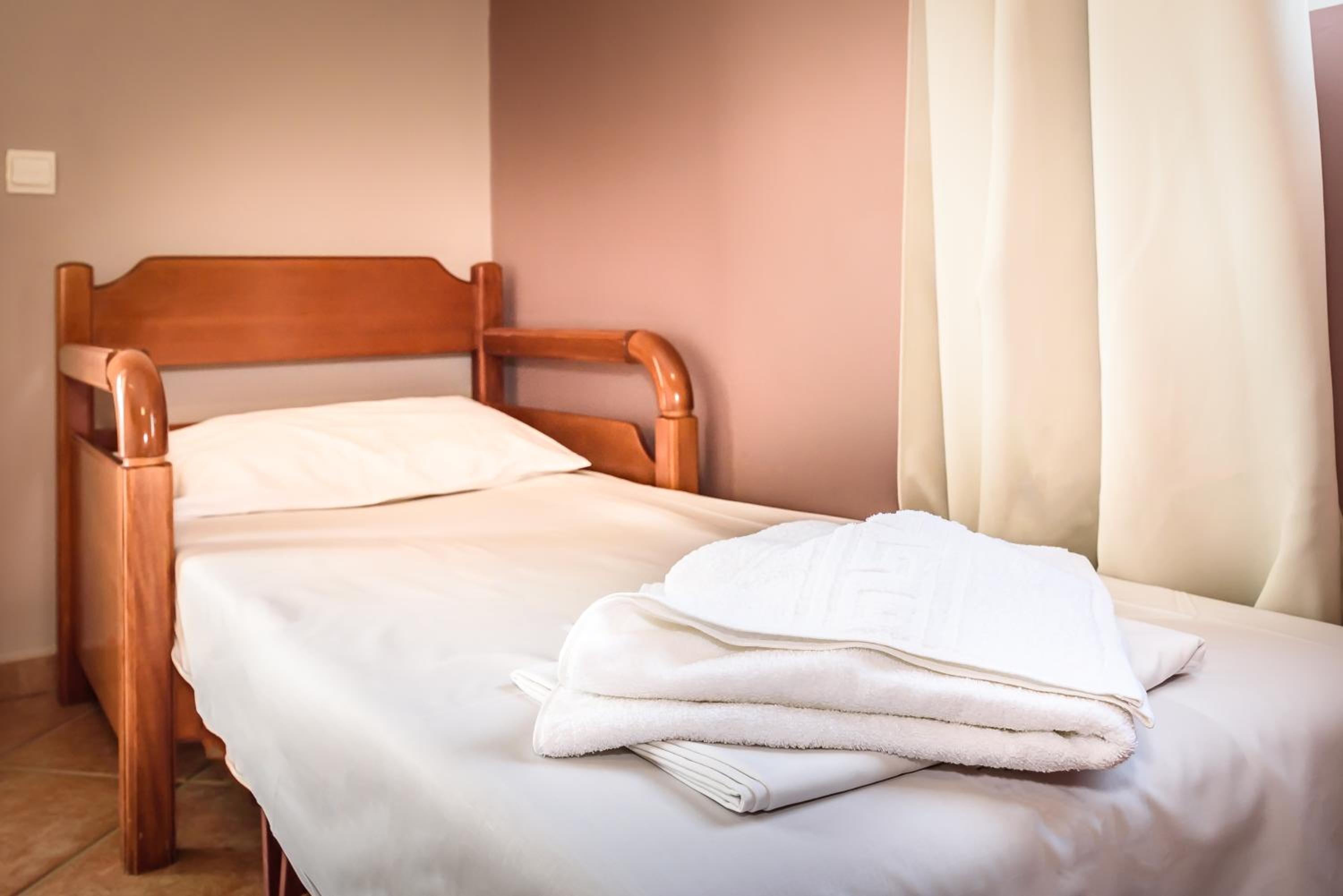 Apartment (Up to 4 People)