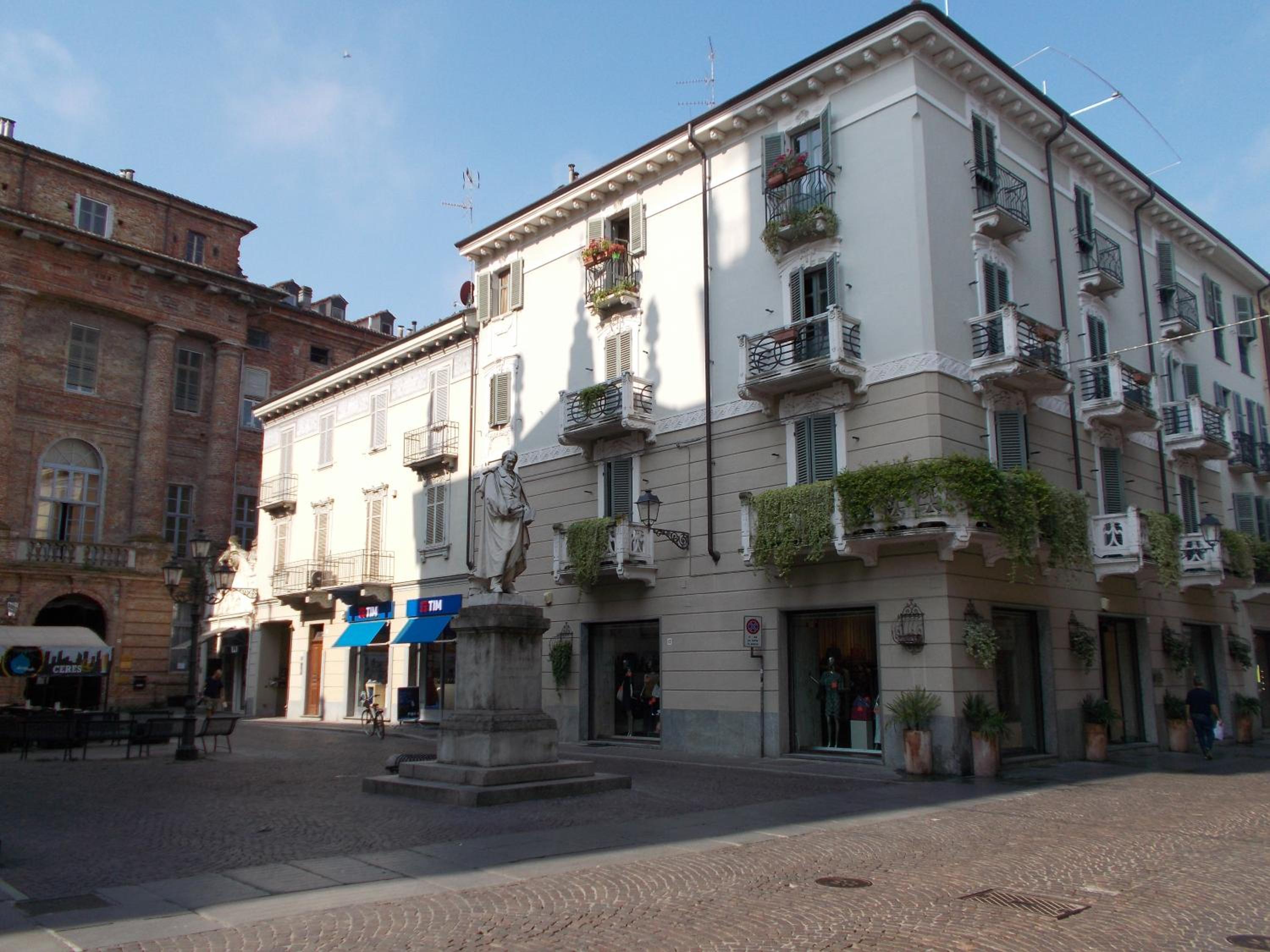 Apartment - Photo 25