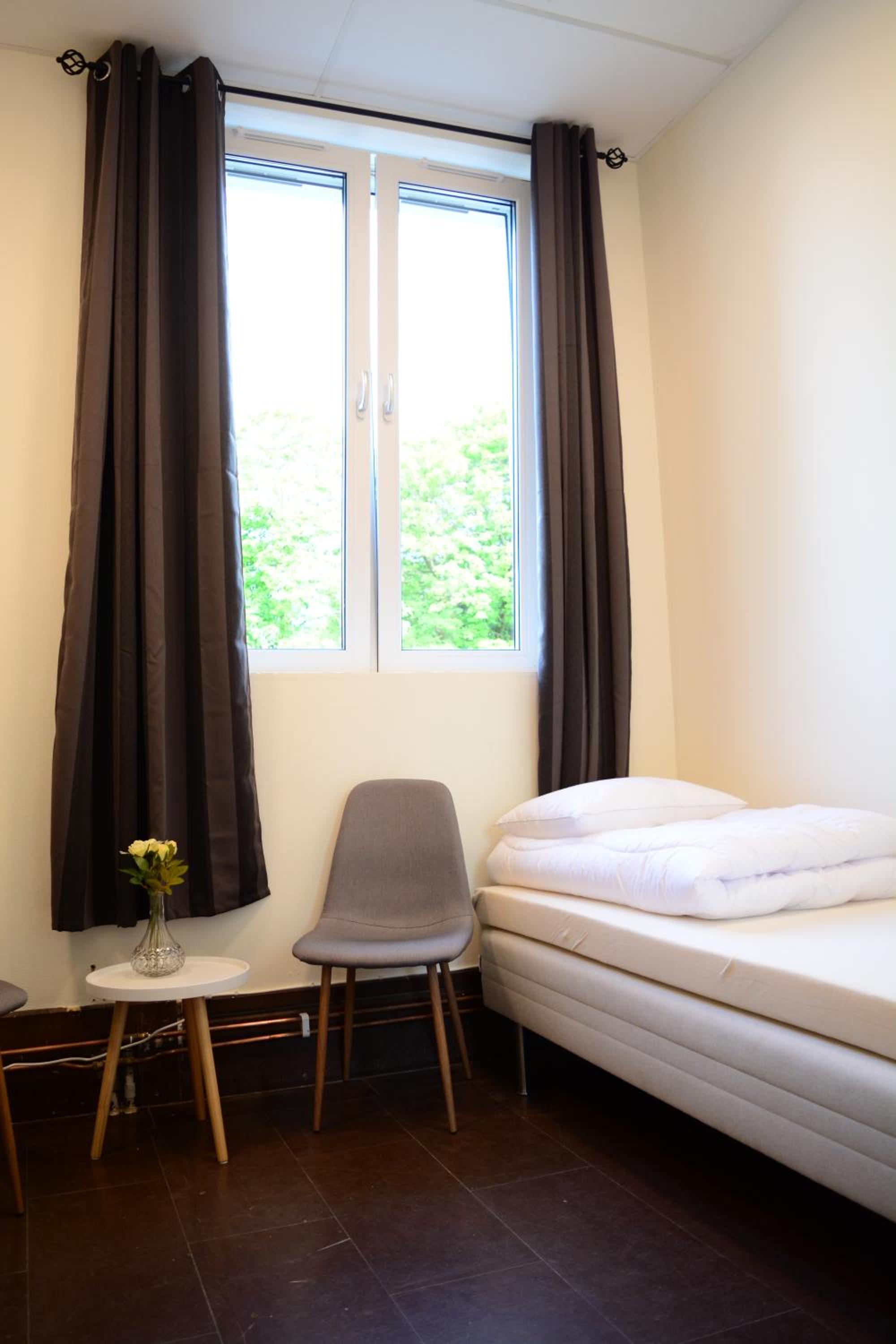 Triple Room with Shared Bathroom photo 2
