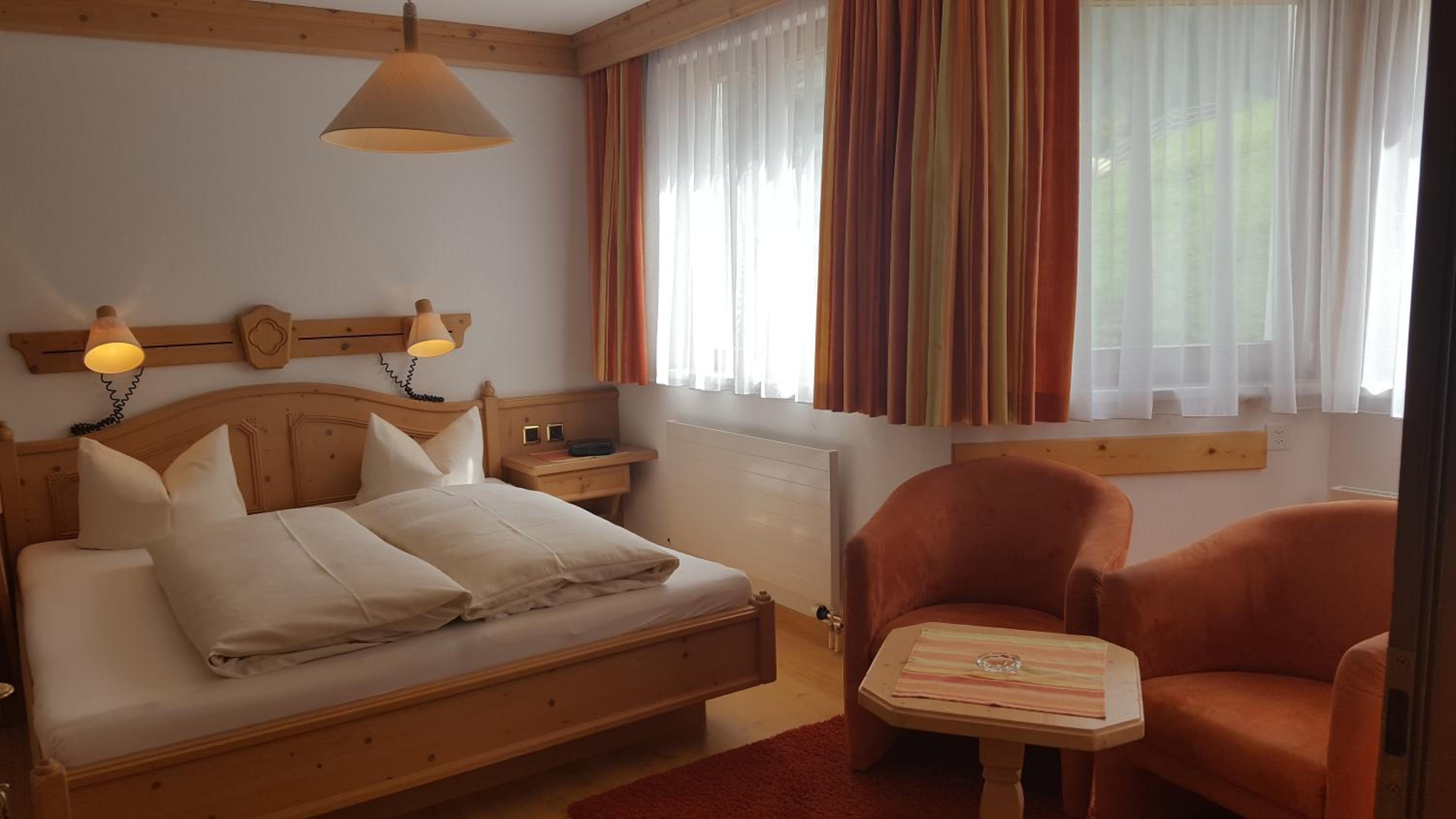King Room with Mountain View photo 3