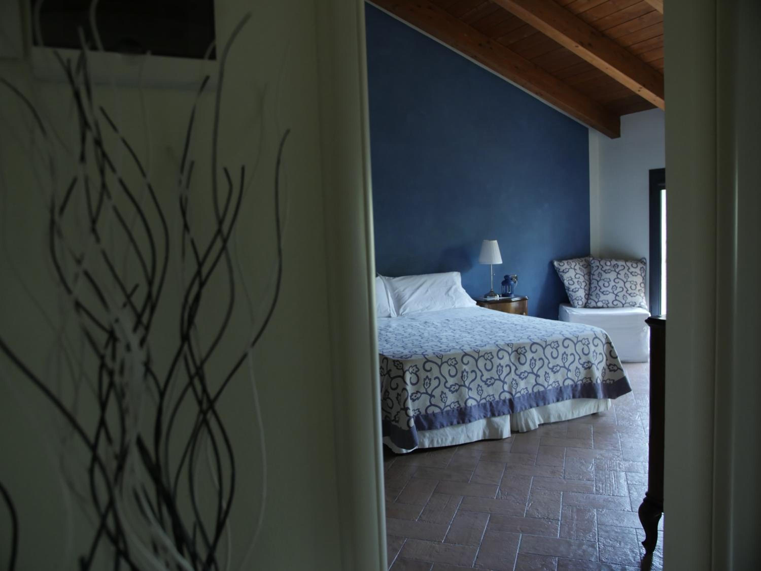 Double or Twin Room with Garden View photo 2