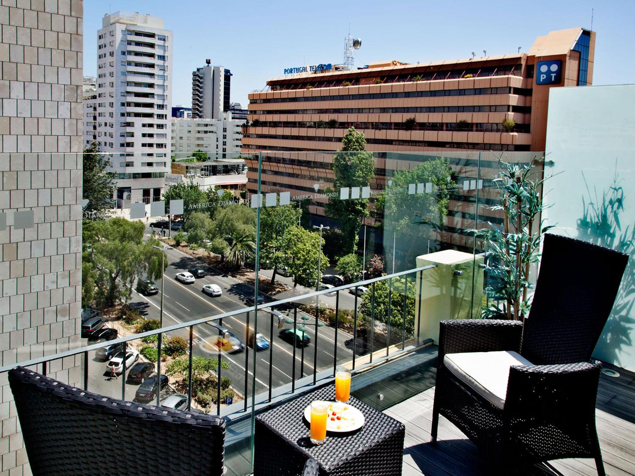 Diamond Suite with Terrace - Photo 2