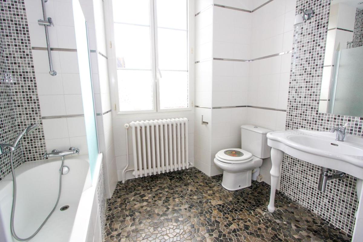 Standard Triple Room - Photo 4