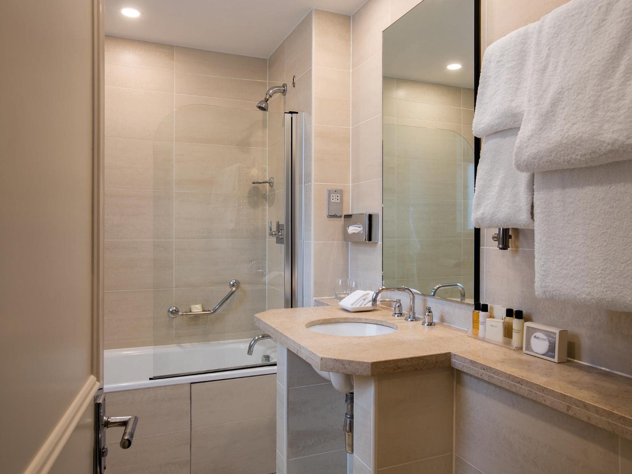 Classic Double Room - Photo 4