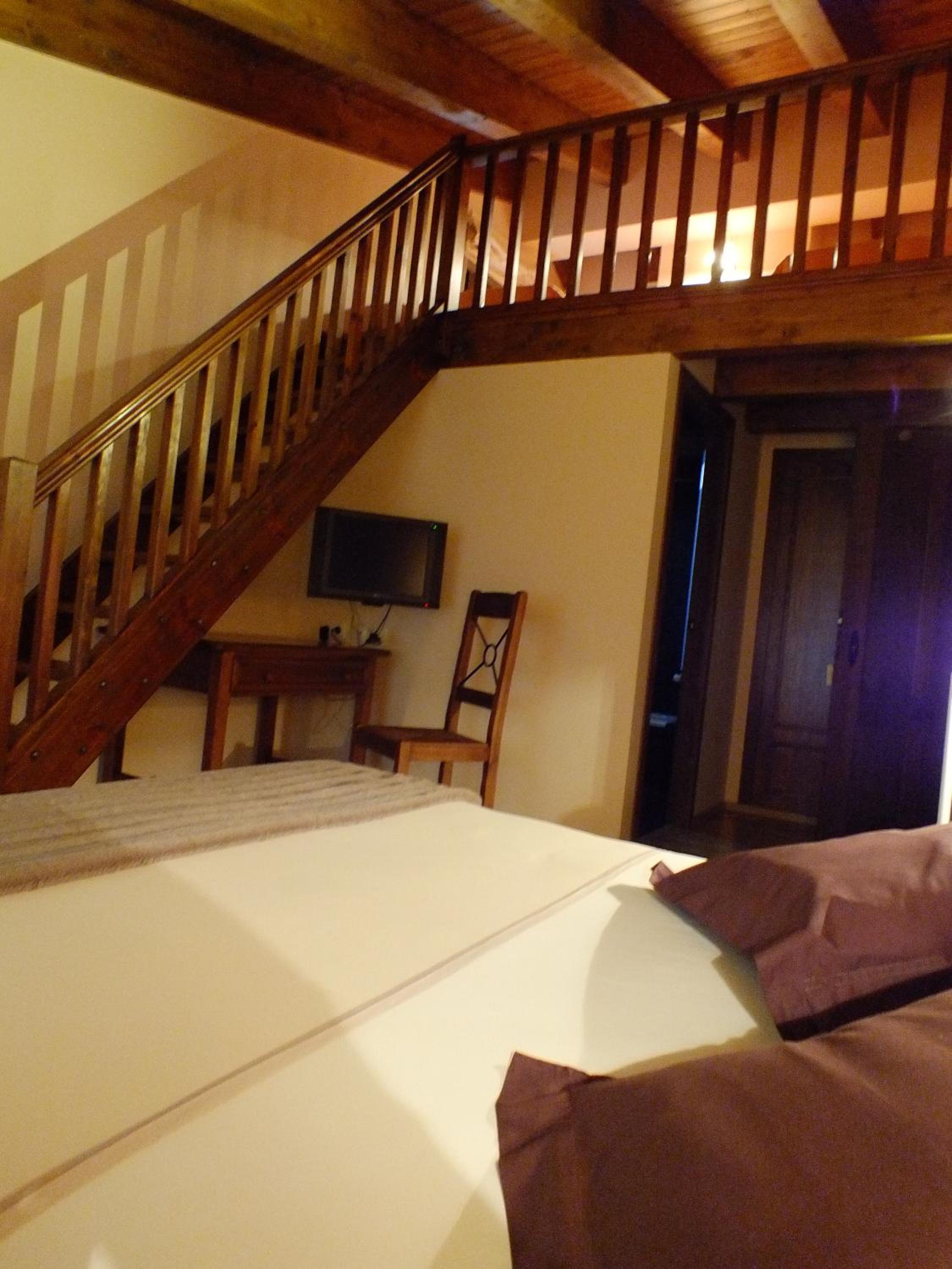Quadruple Room (2 Adults + 2 Children) photo 2