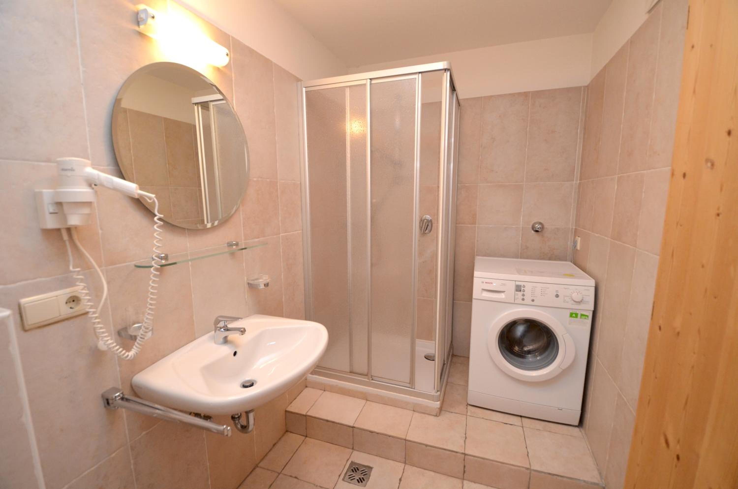 AT 112-4 - Two Room apartment with balcony and river view photo 2