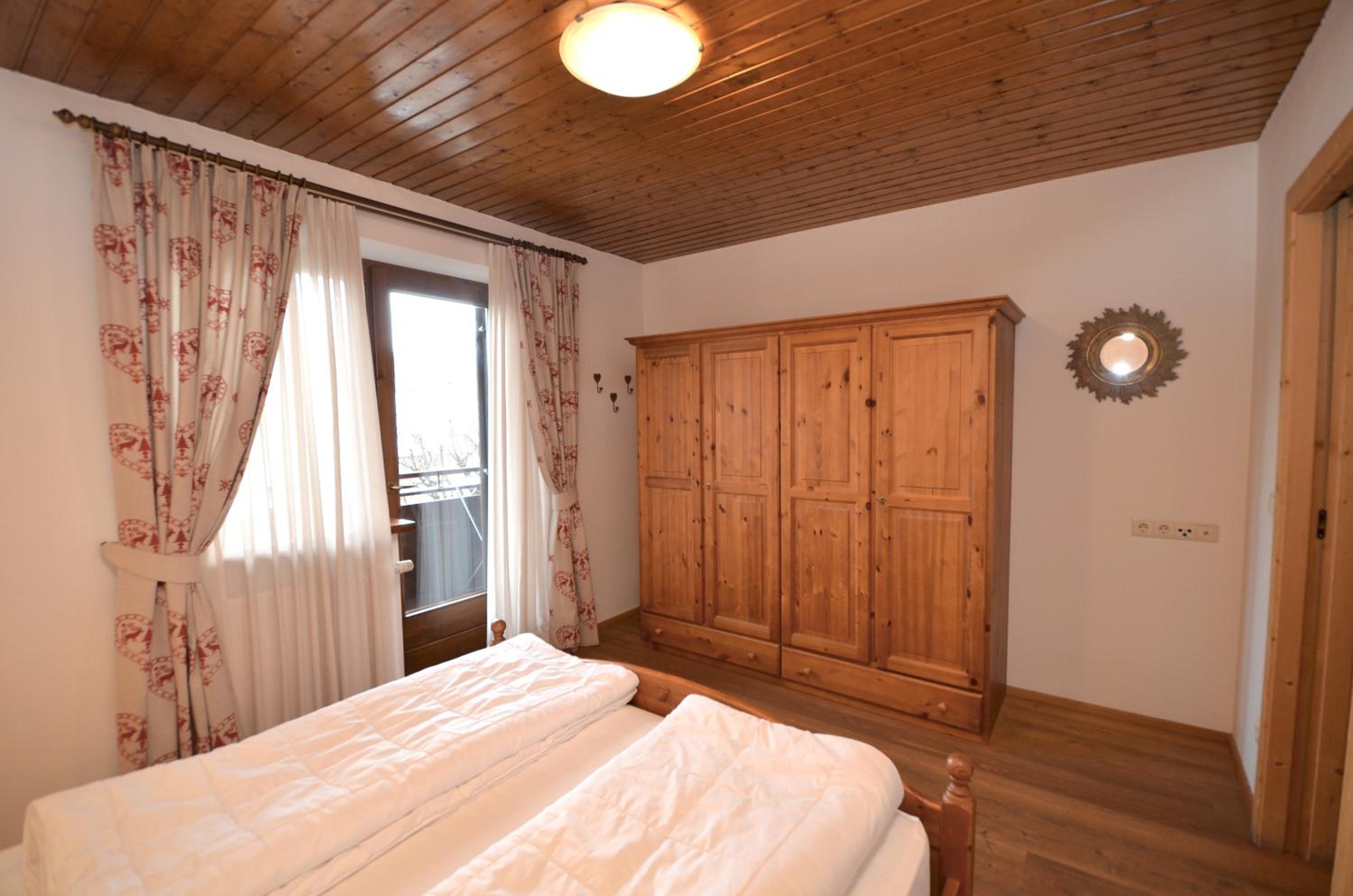 AT 112-8 - Two Room apartment with balcony and river view photo 2