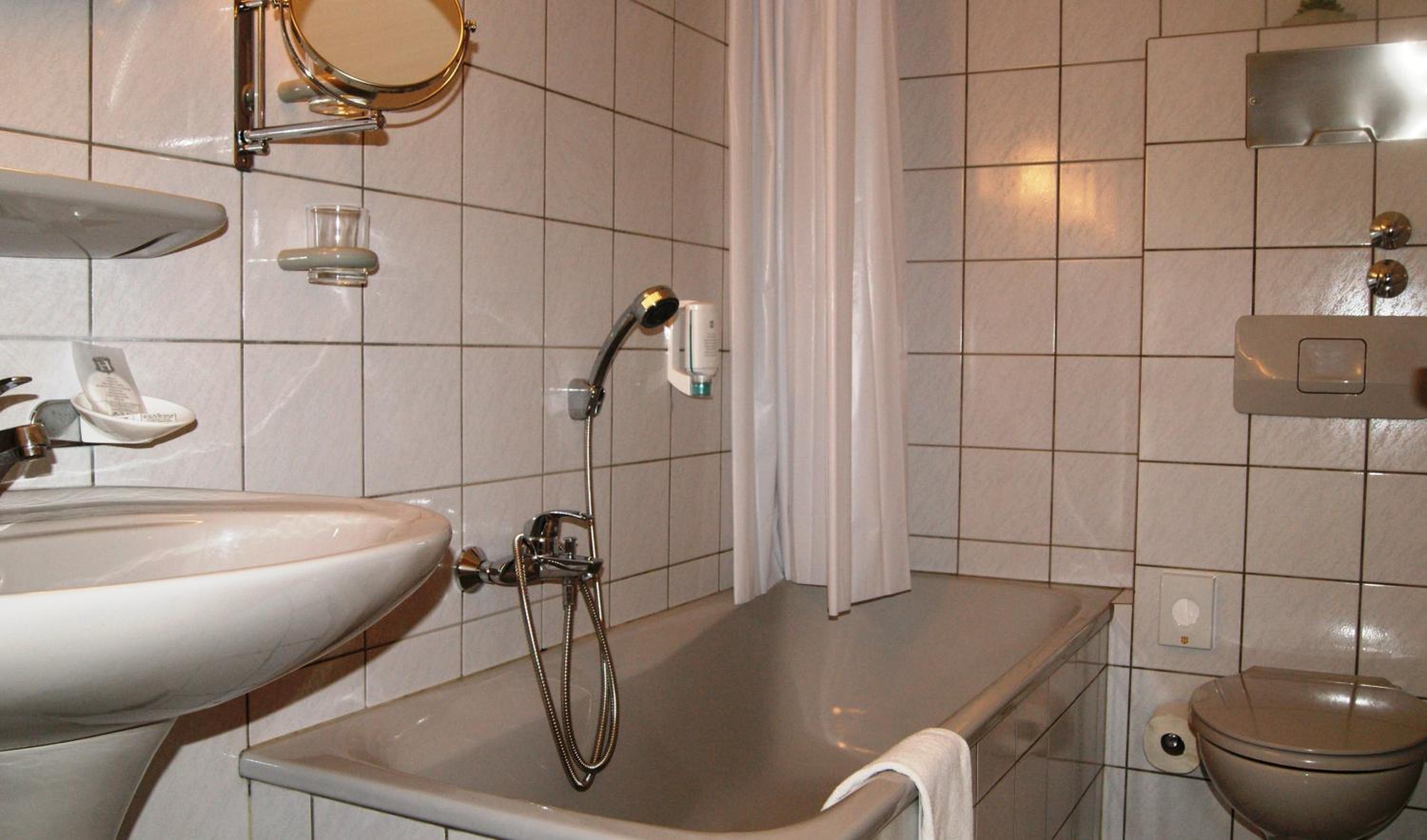 Double Room - Photo 5