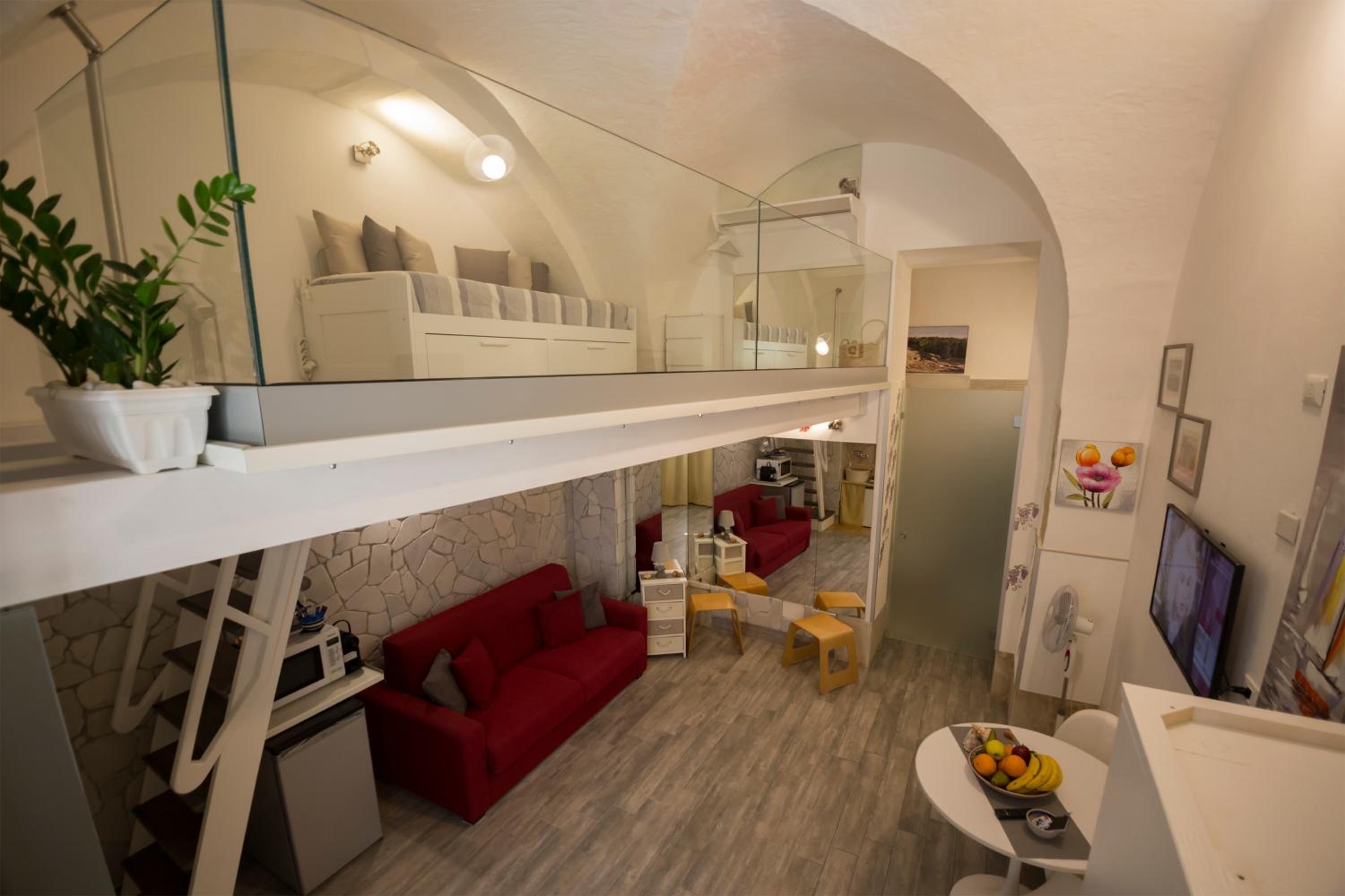 Studio Apartment