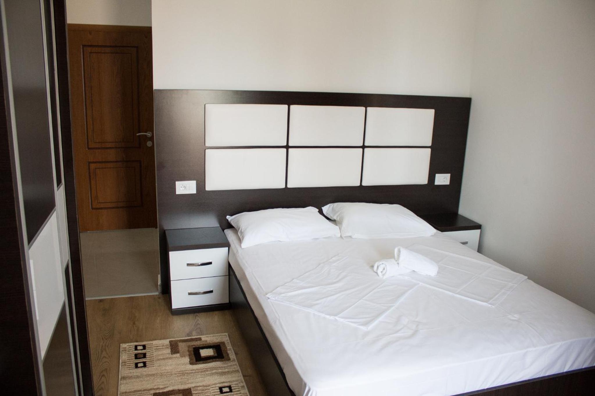 Apartment with Terrace photo 3
