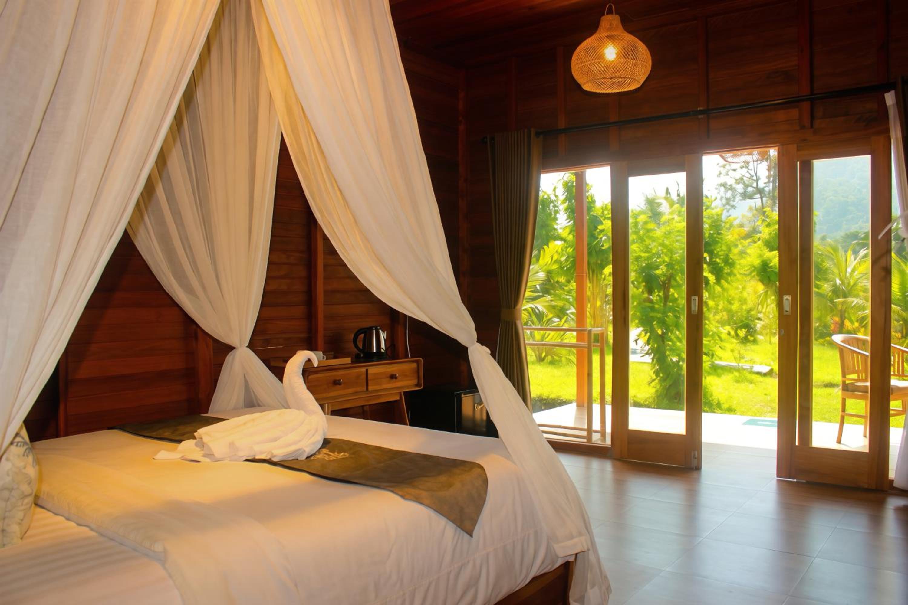Double Room with Pool View