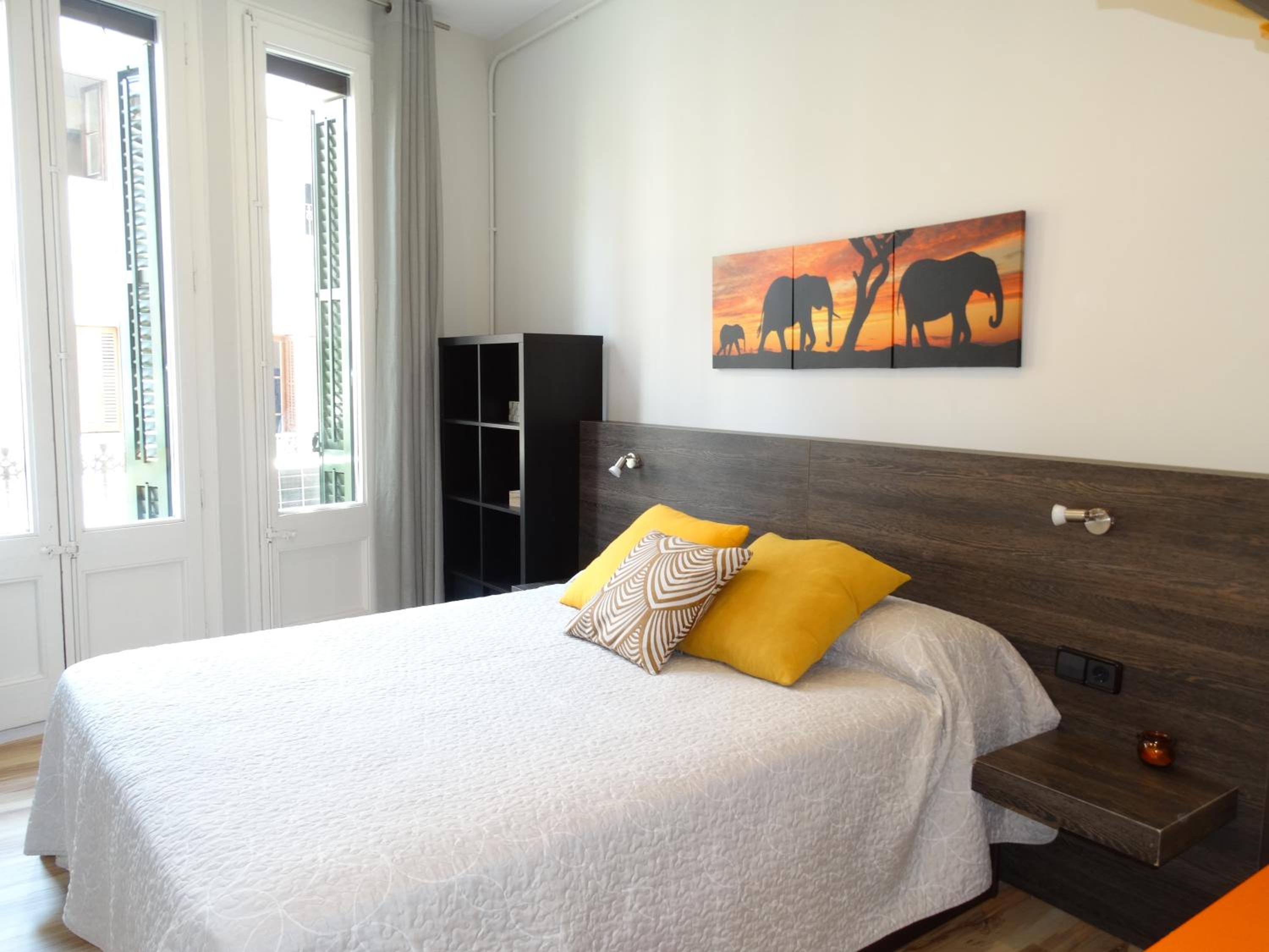 Apartment photo 2