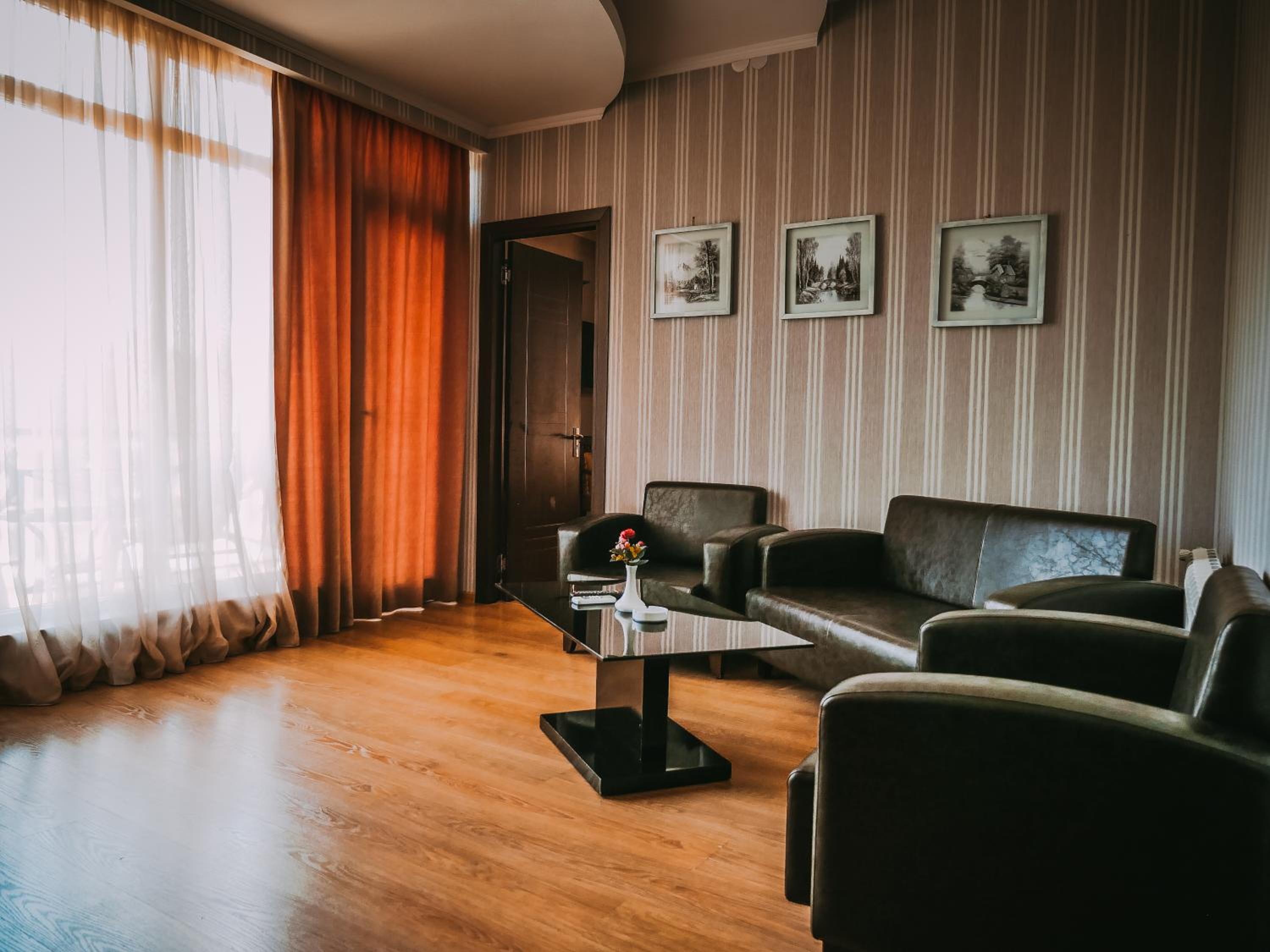 Suite photo 3