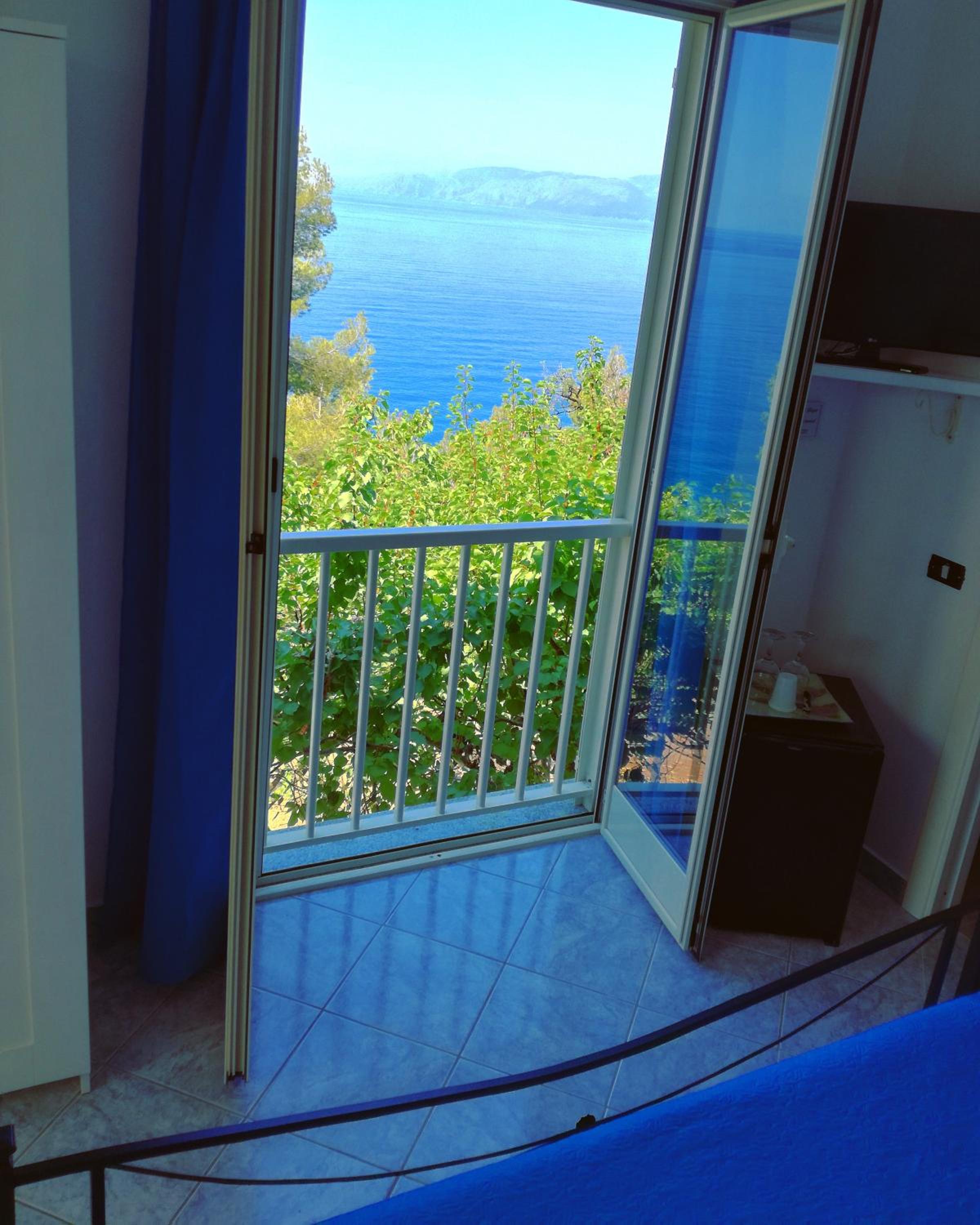 King Room with Sea View - Photo 6