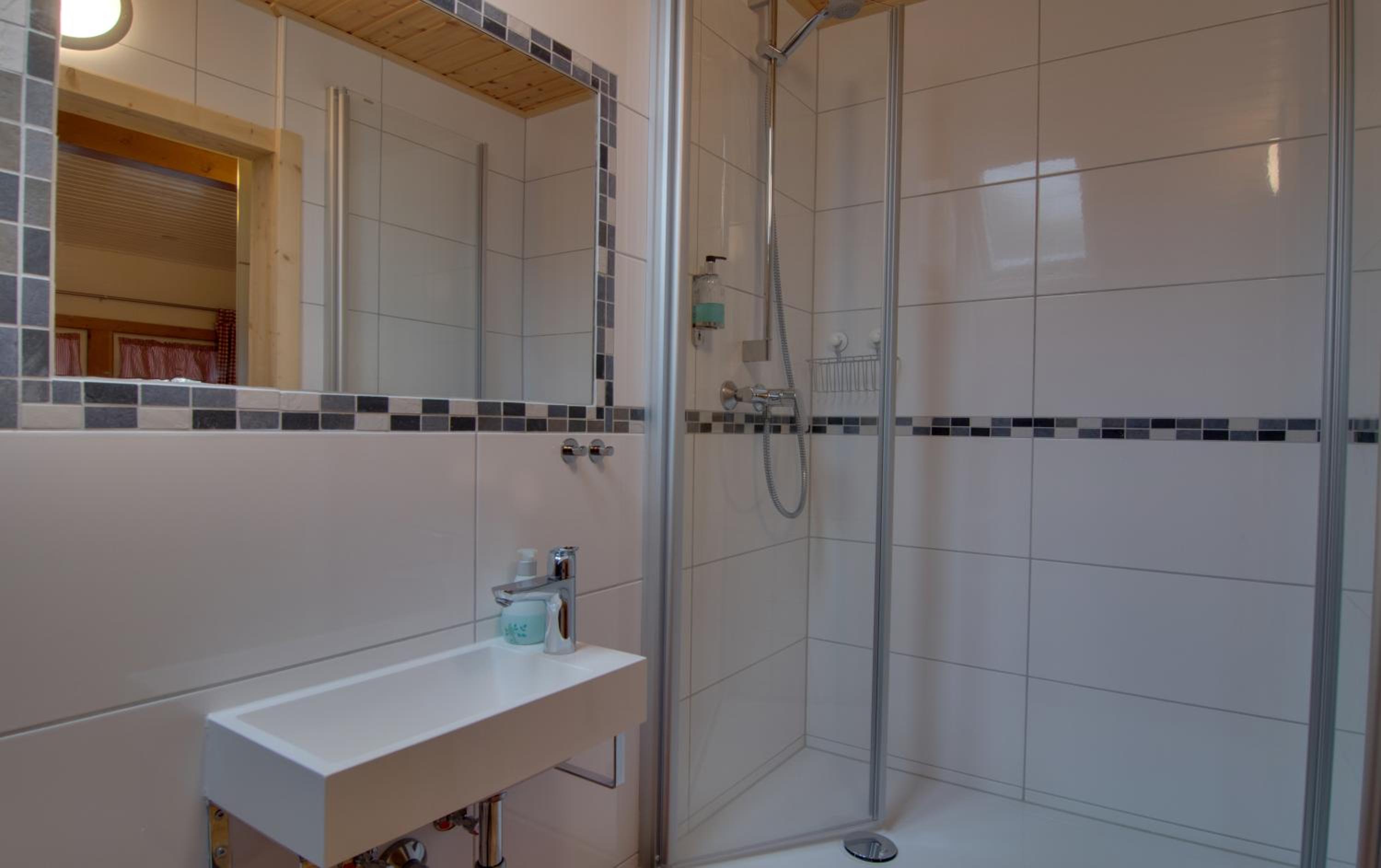 Classic Quadruple Room - Photo 7