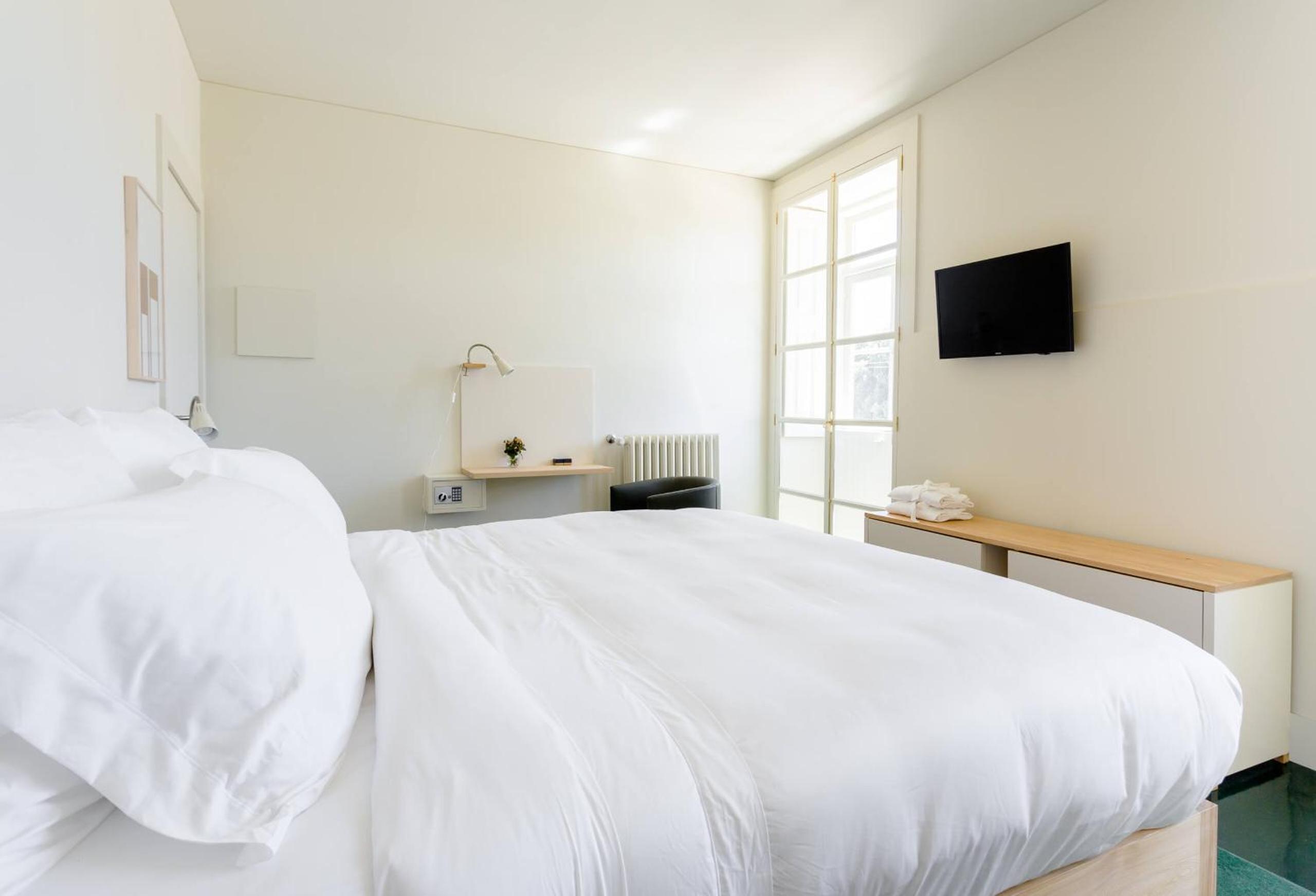 Double Room with Sea View - Photo 4