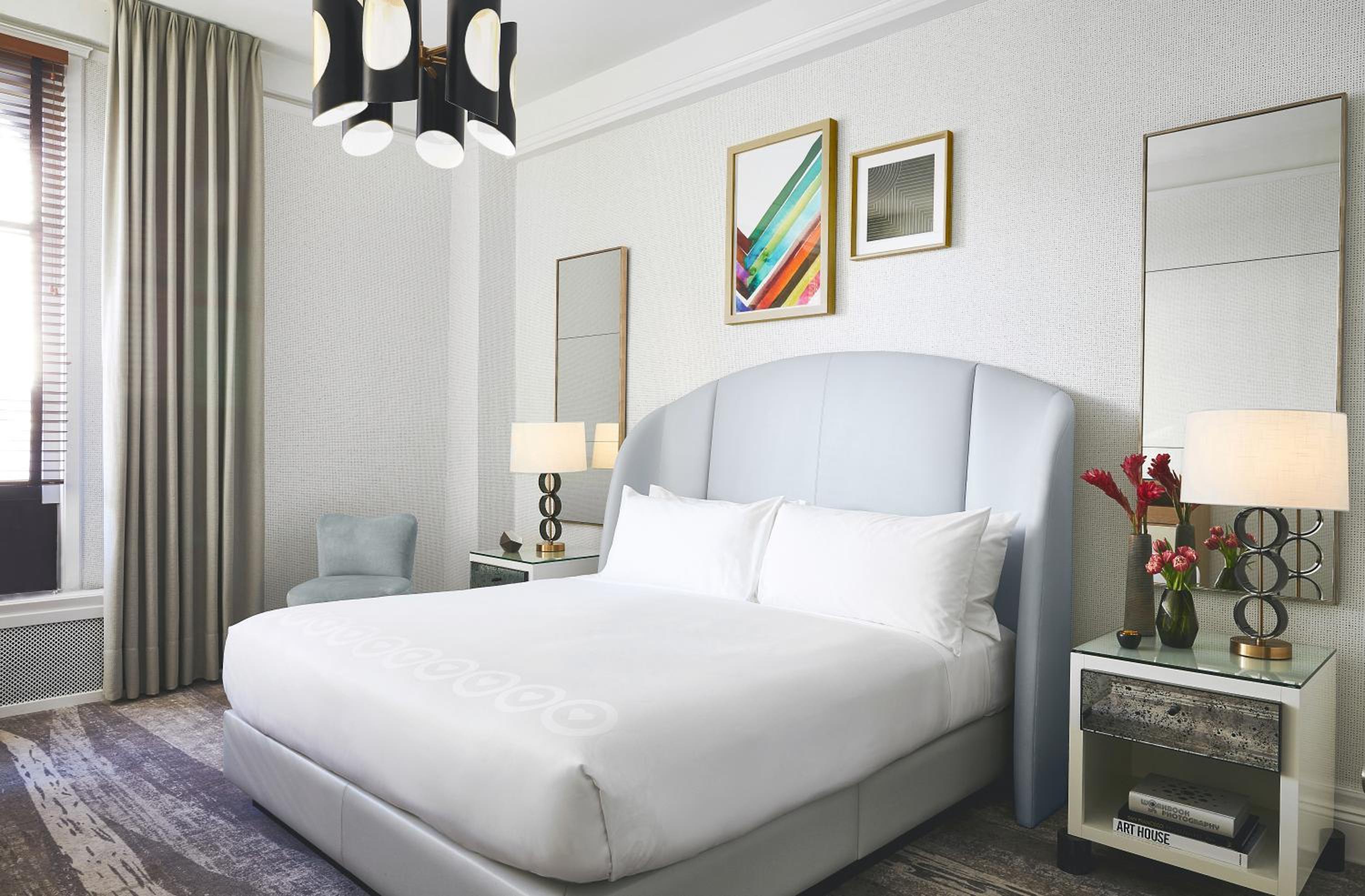 Deluxe King Room - Photo 1