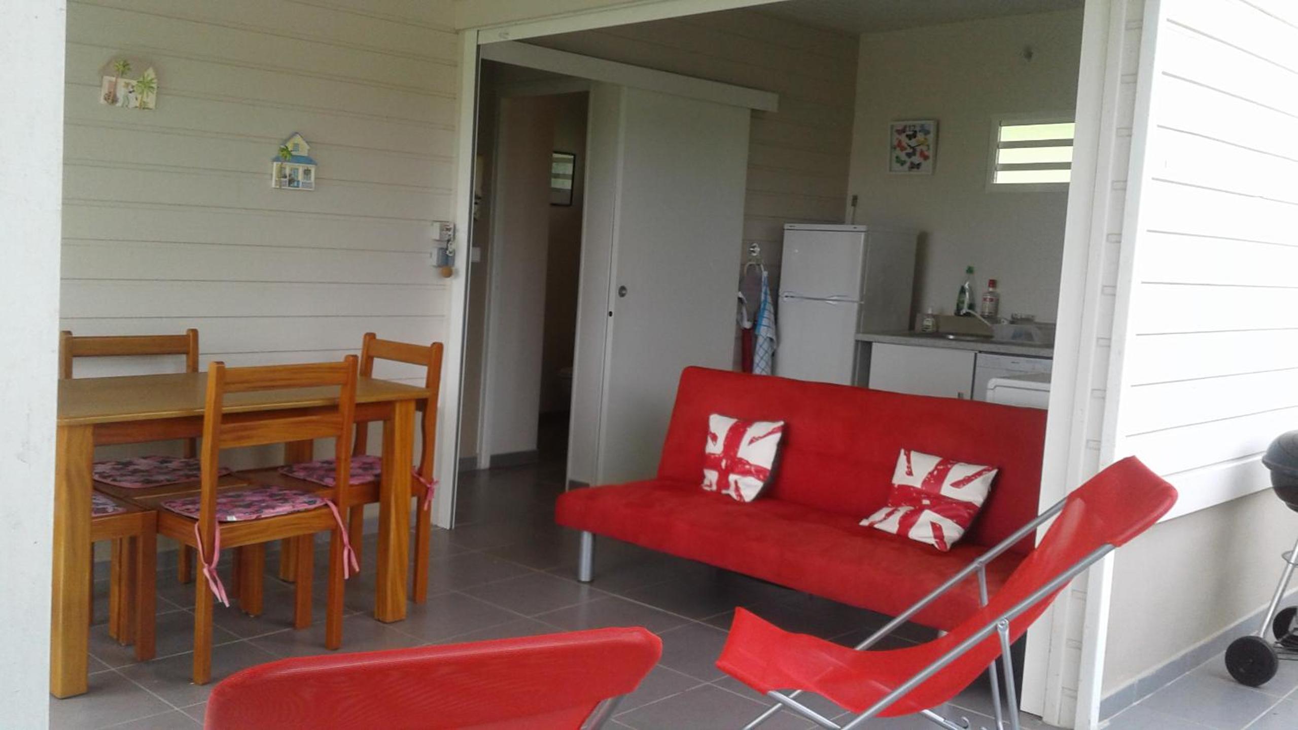 One-Bedroom House photo 1