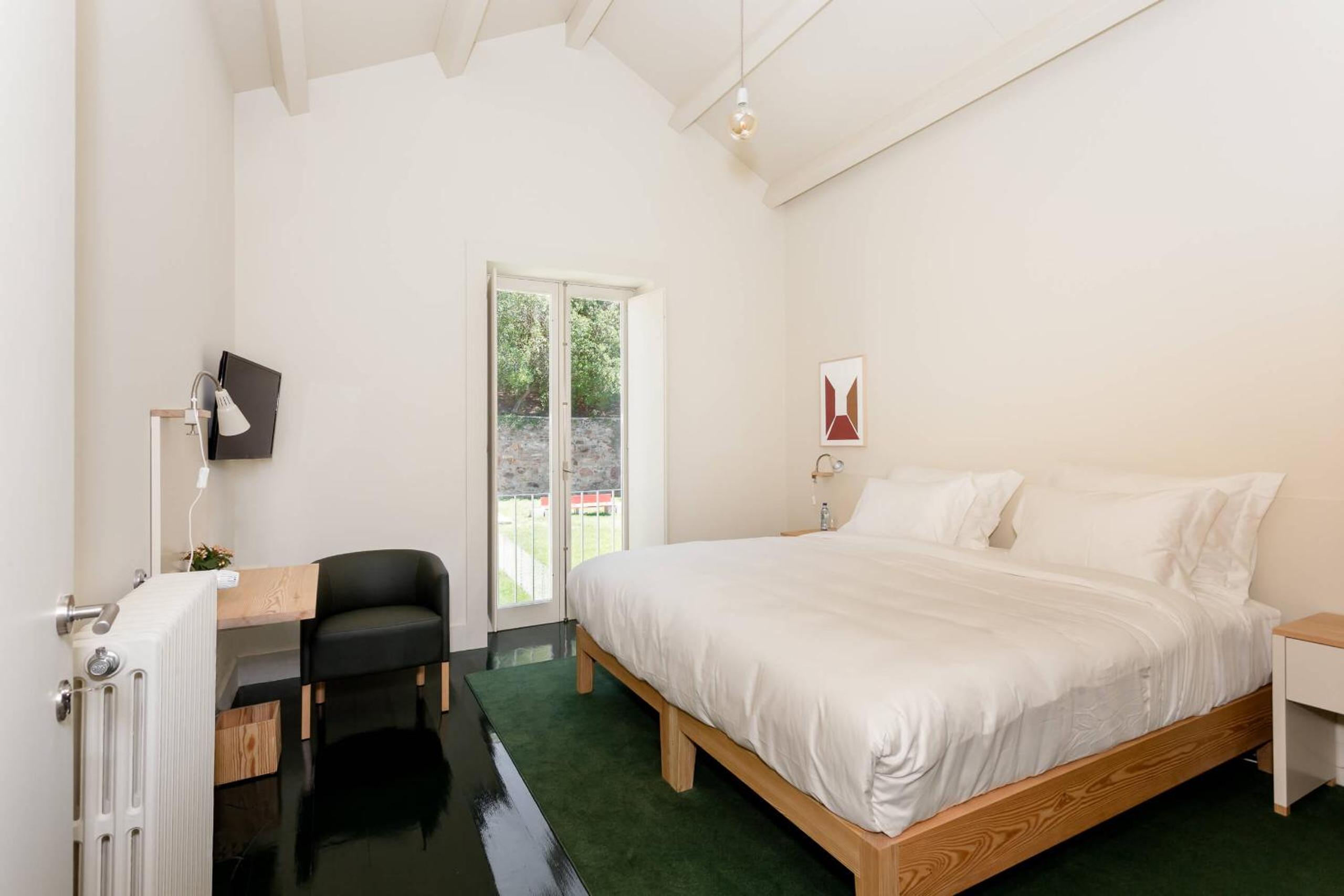 Deluxe Double Room with Garden View - Photo 1