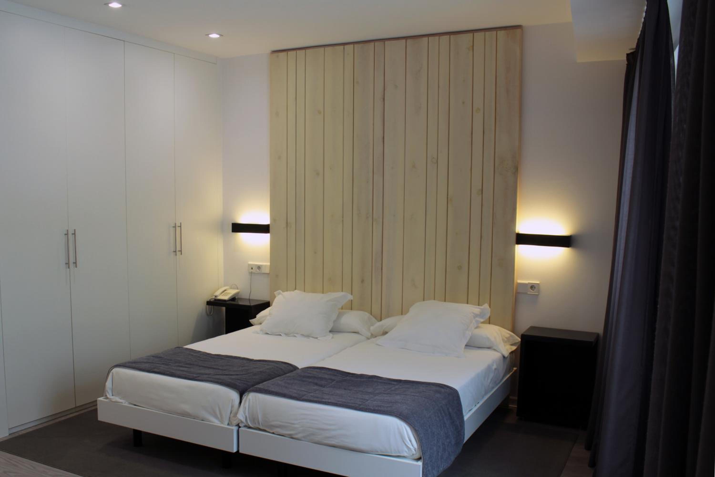 Superior Double Room - Photo 2