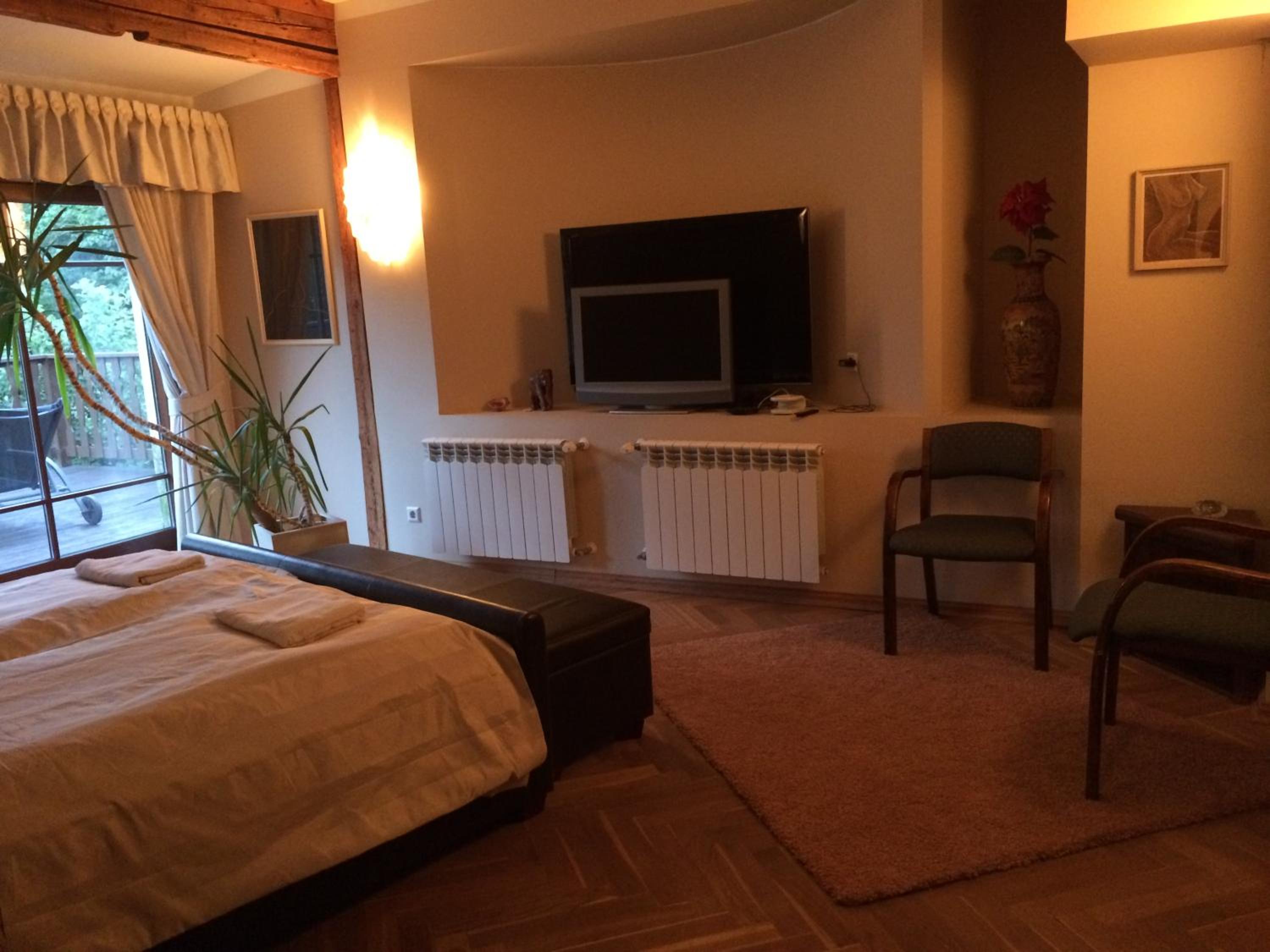 Deluxe Double Room with Balcony photo 2