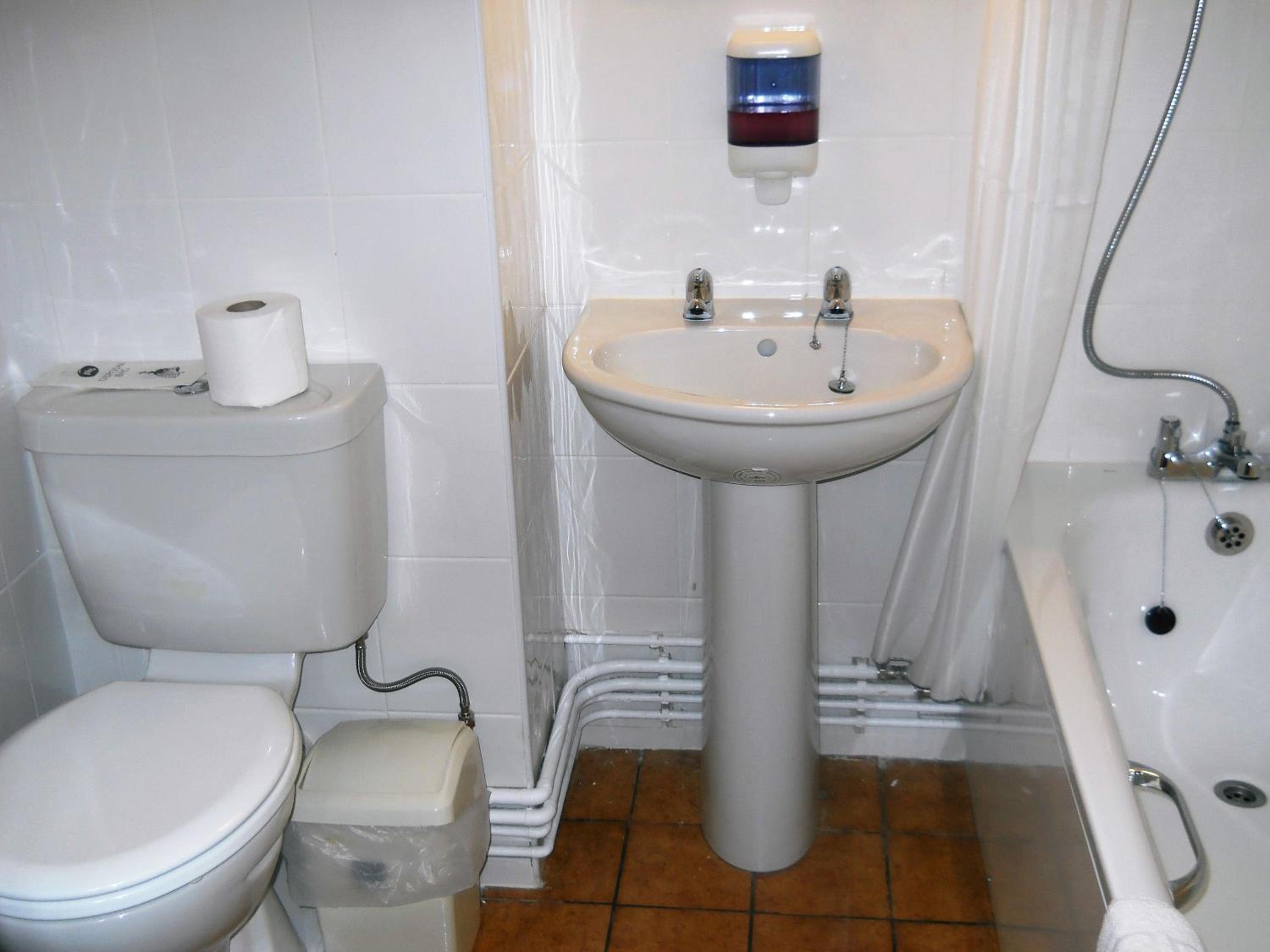 Double Room - Photo 2