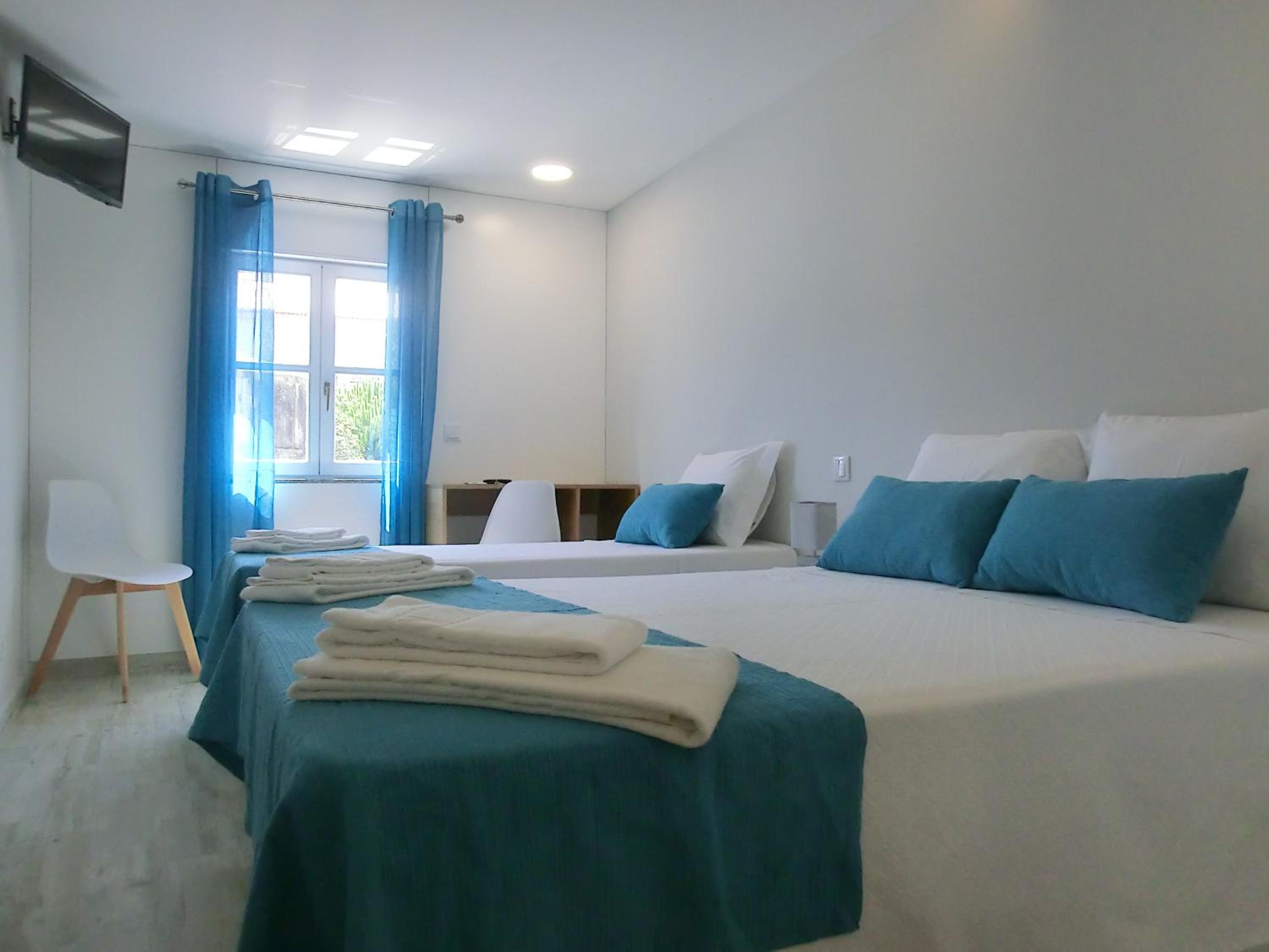 Triple Room with Private Bathroom photo 3