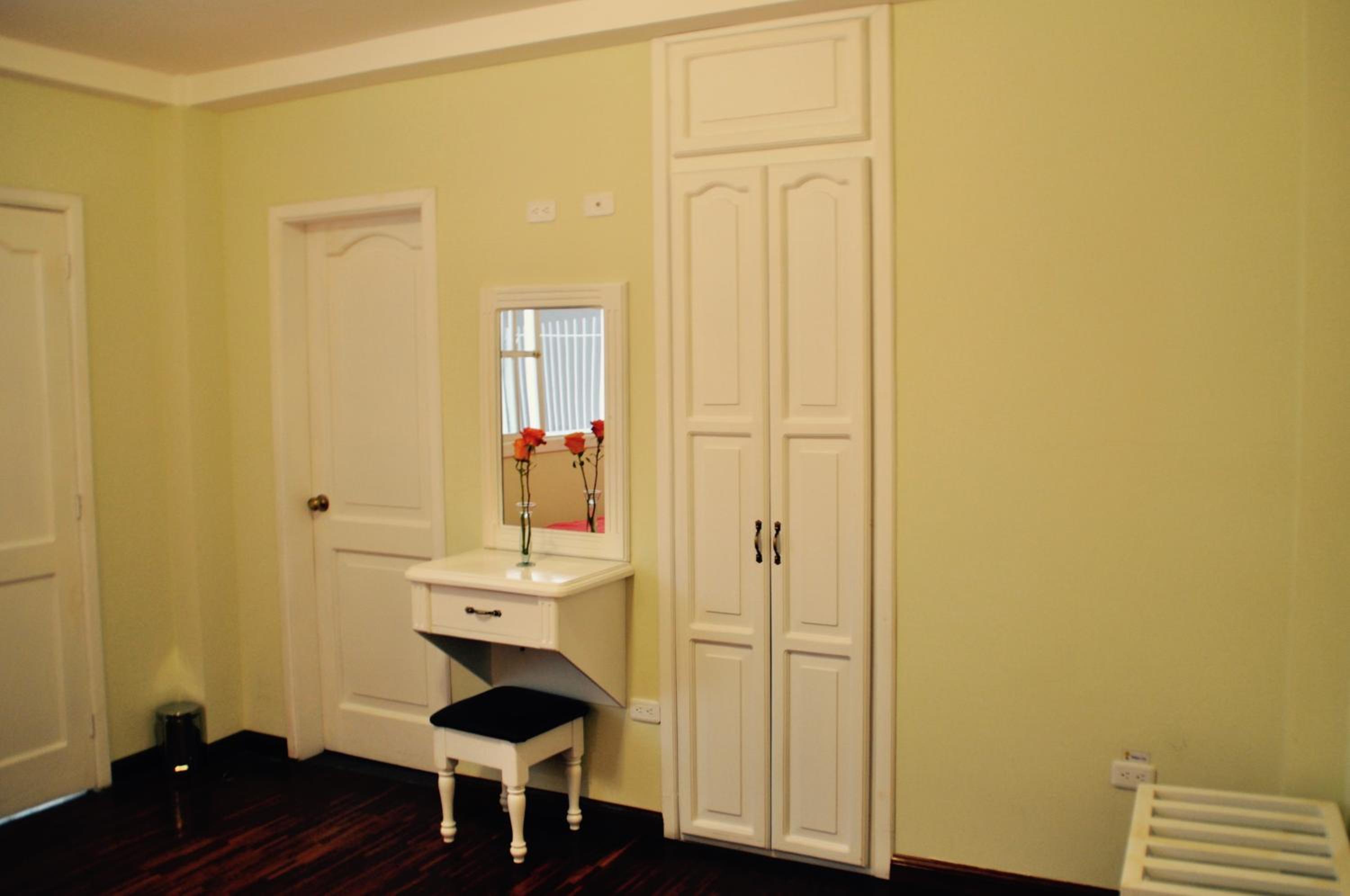 Standard Twin Room photo 2