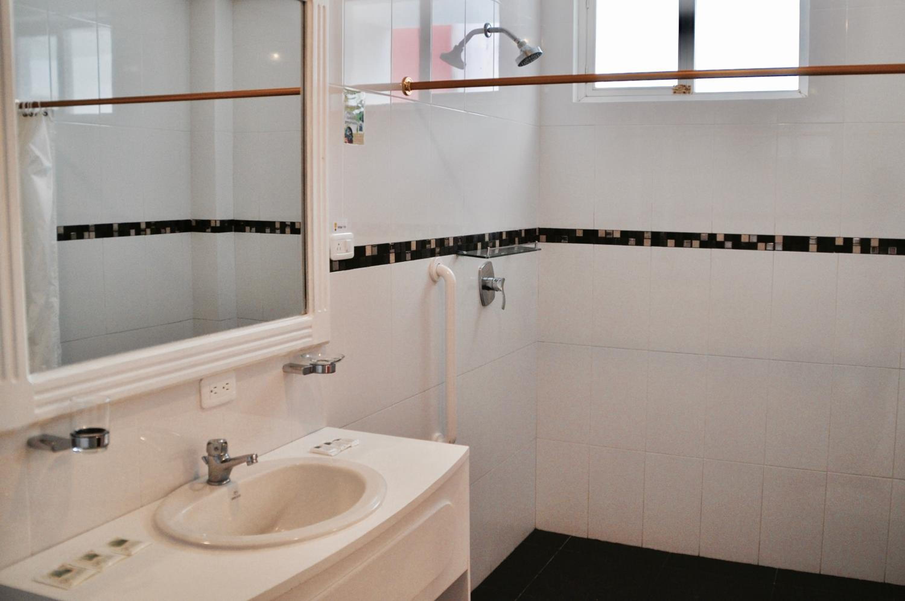 Superior Triple Room photo 2