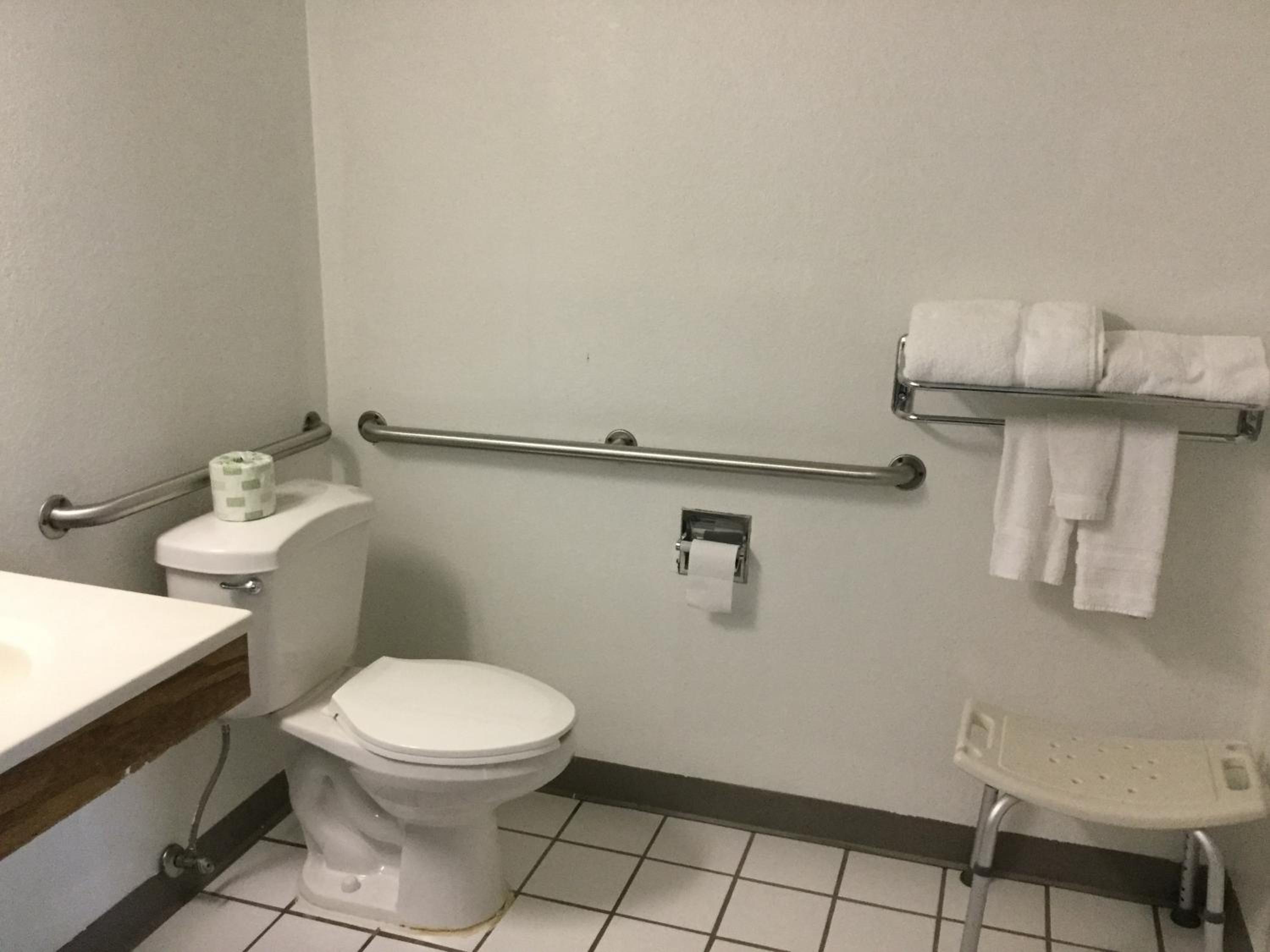 Queen Room - Disability Access/Non-Smoking - Photo 2