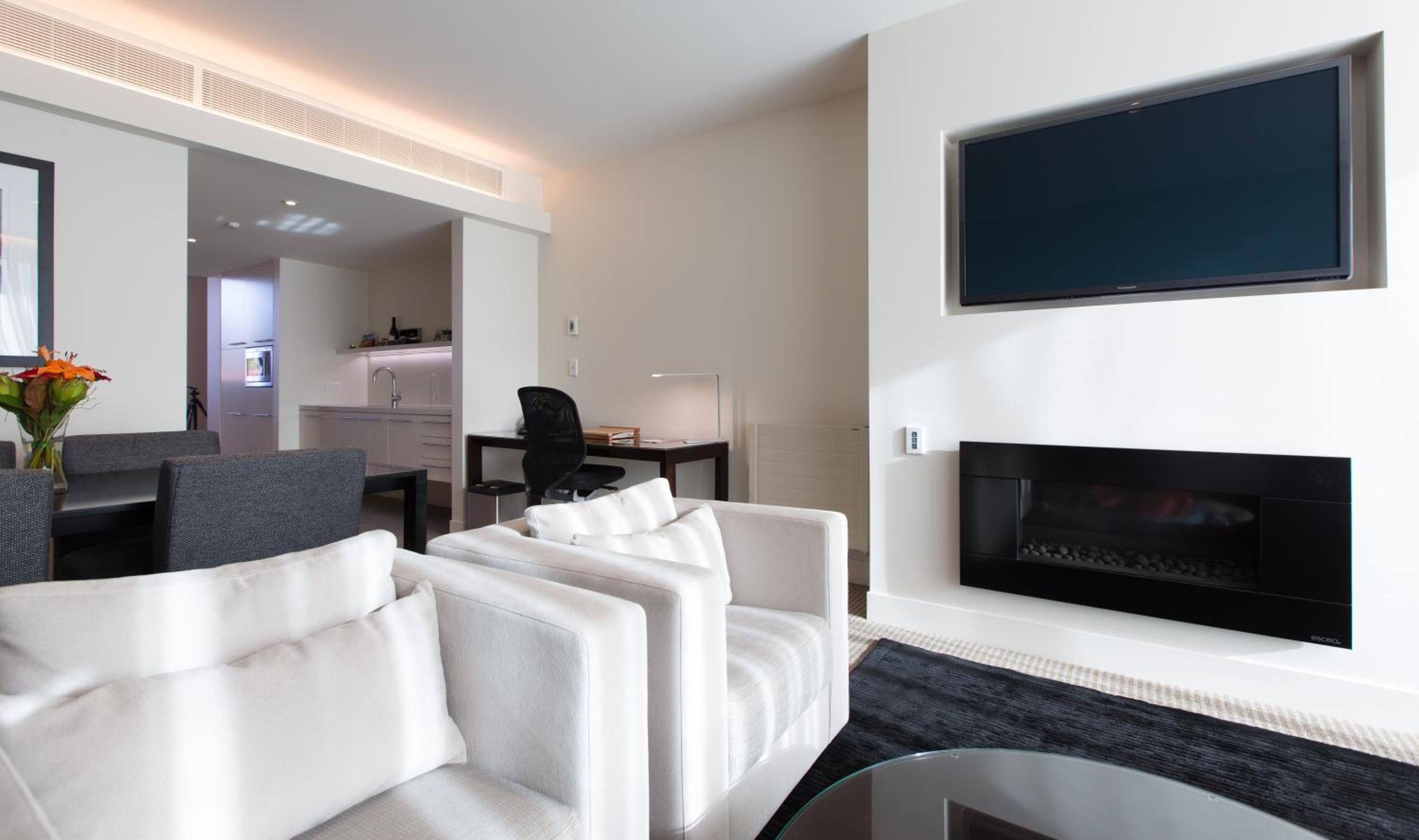 Business Level One Bedroom Suite - Photo 1