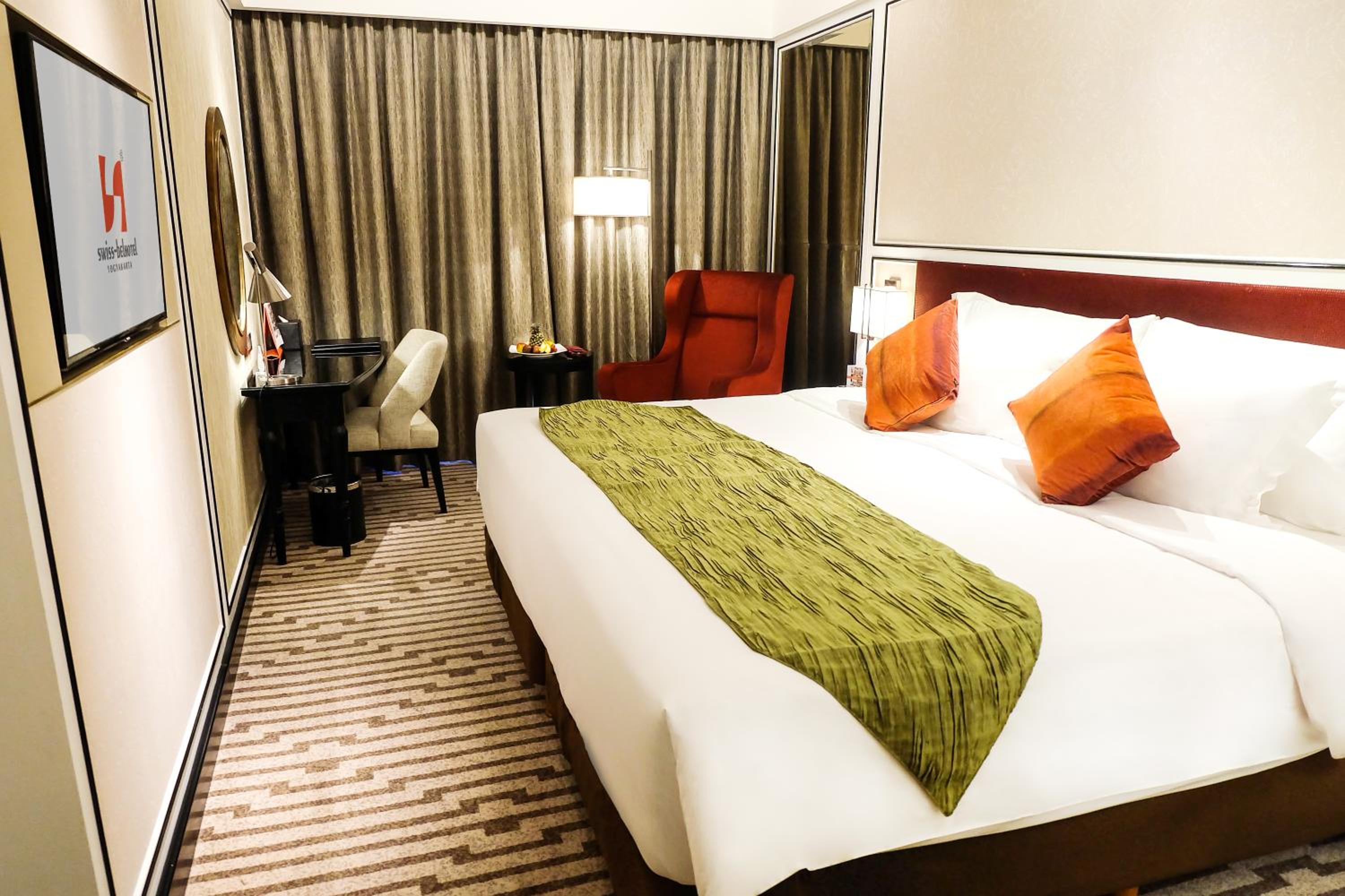 Deluxe King Room photo 3