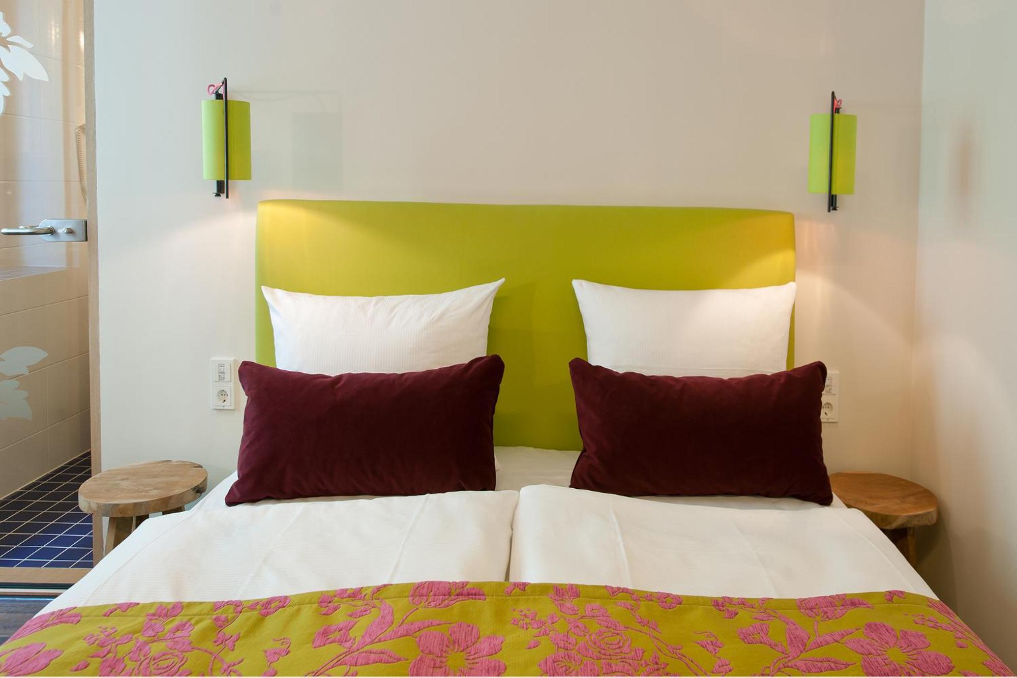 Large Double Room photo 1