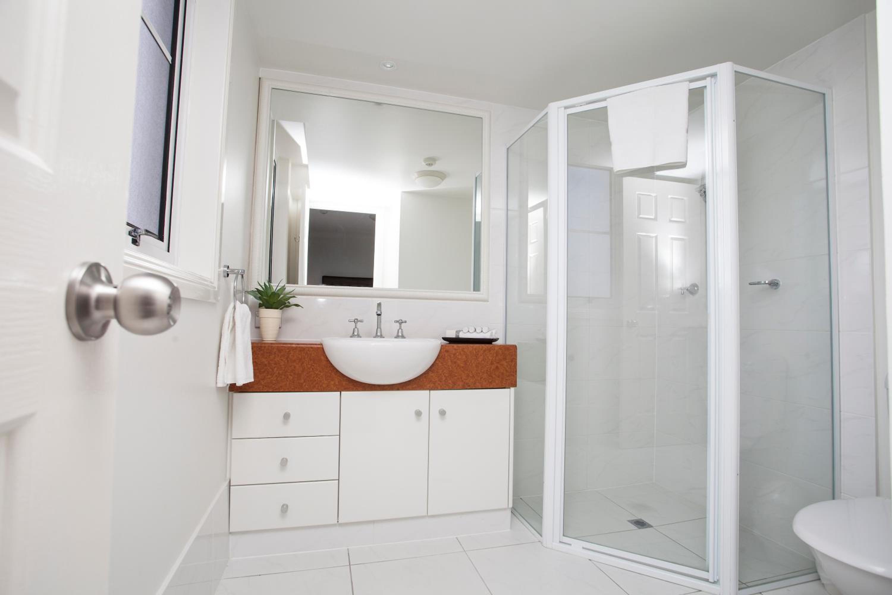 1 Bedroom Standard Apartment - Photo 4