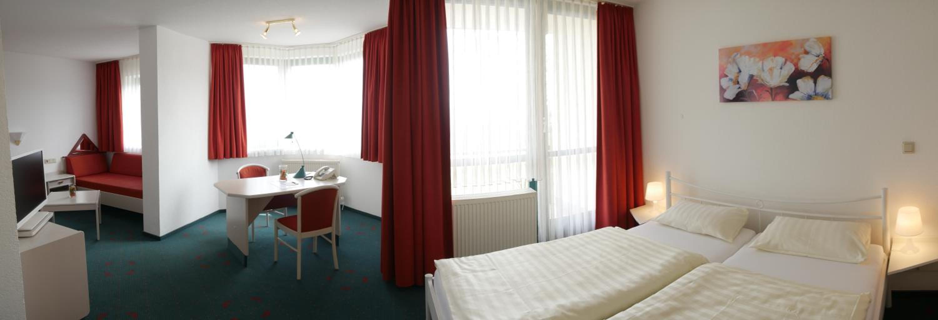 Double Room - Photo 7