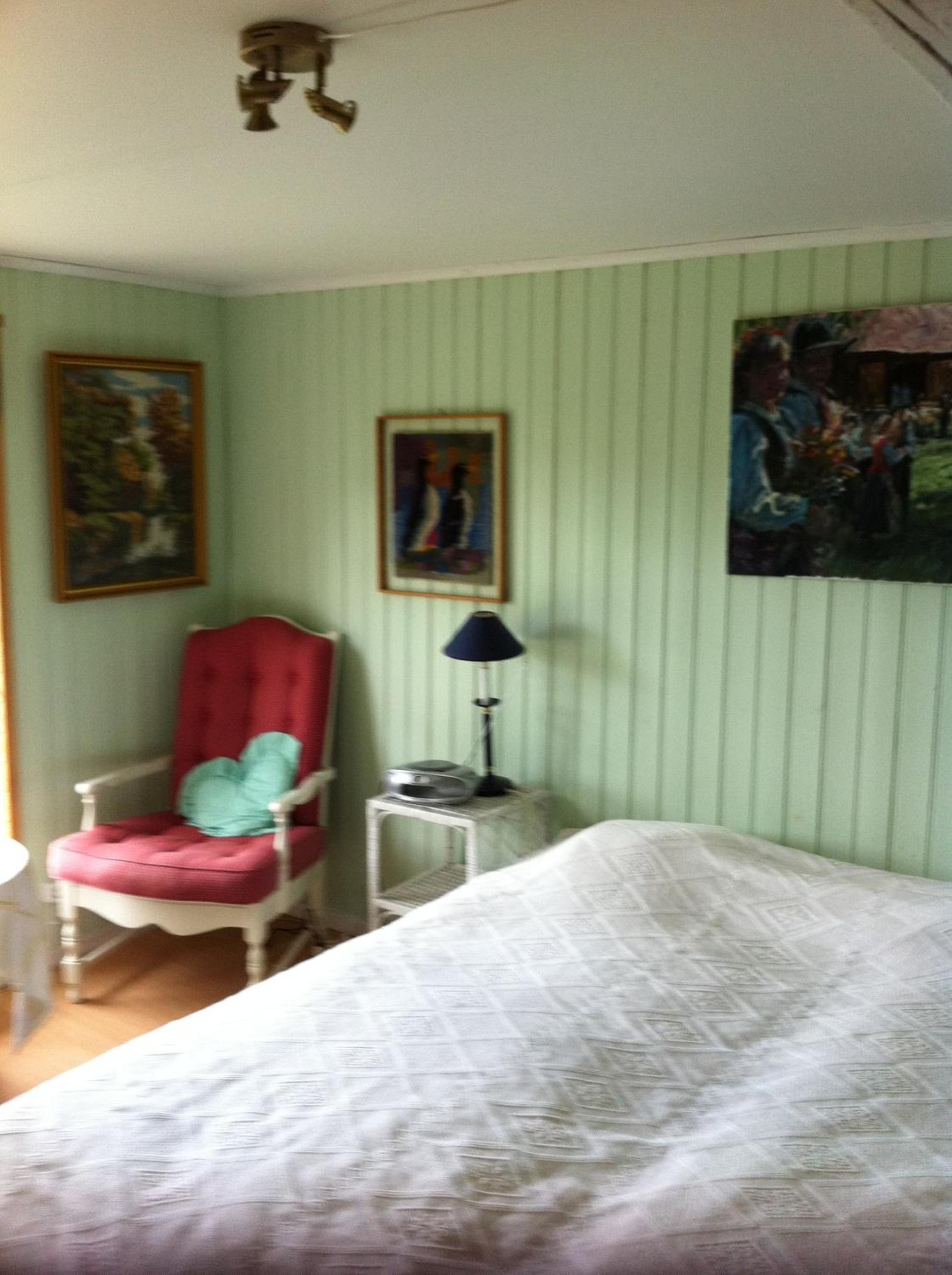 Twin Room with Shared Bathroom photo 3