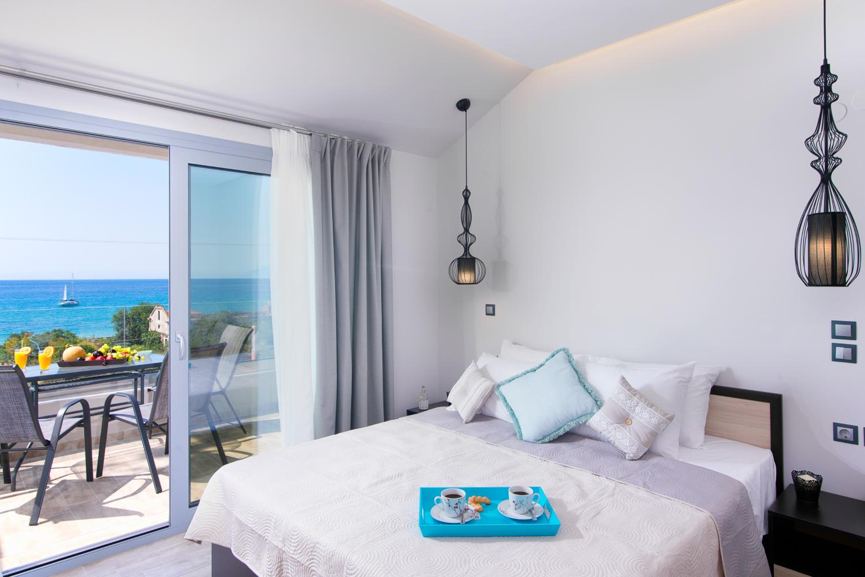 Family Room with Sea View