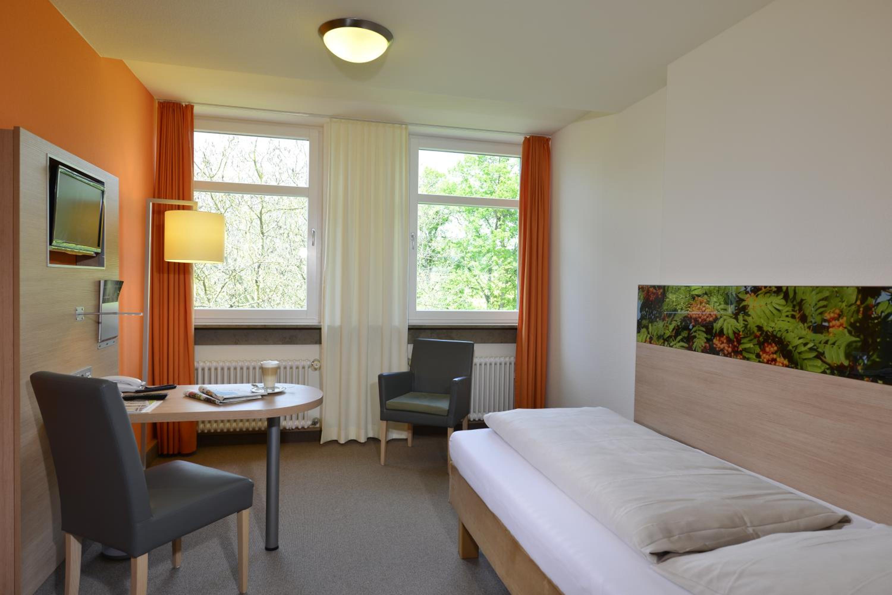 Single Room photo 2