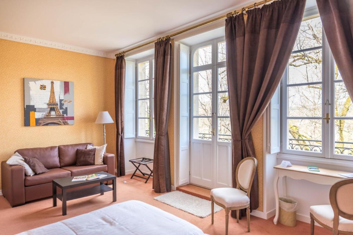 Deluxe Double or Twin Room with River View - Photo 9