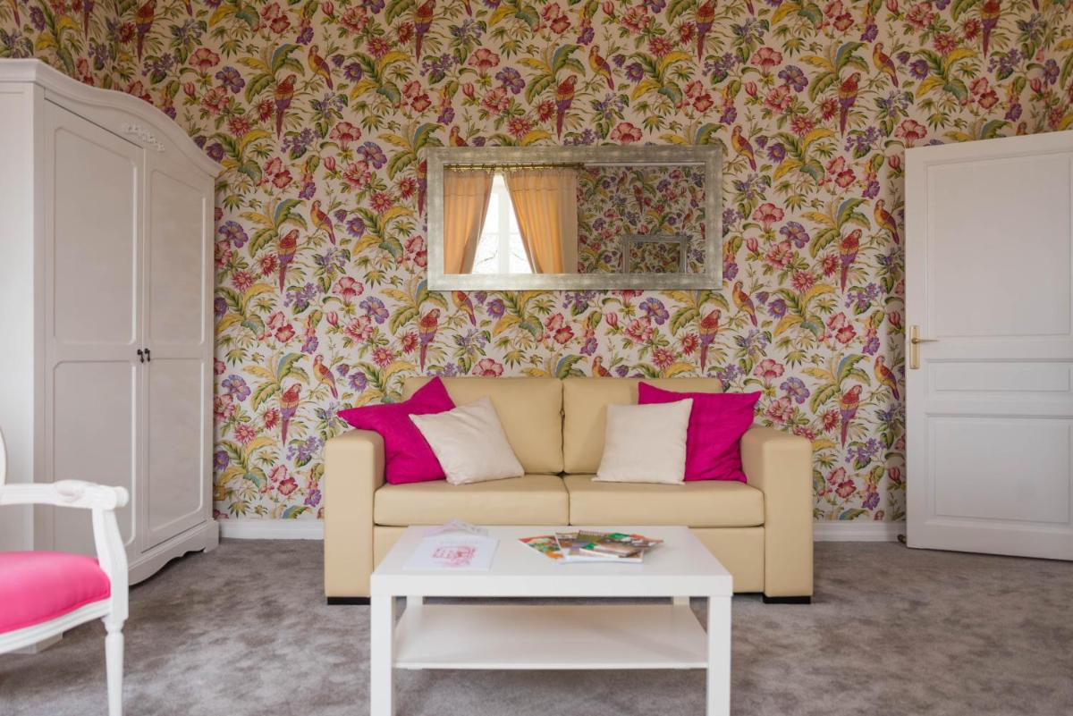 Deluxe Double or Twin Room with Park View - Photo 20