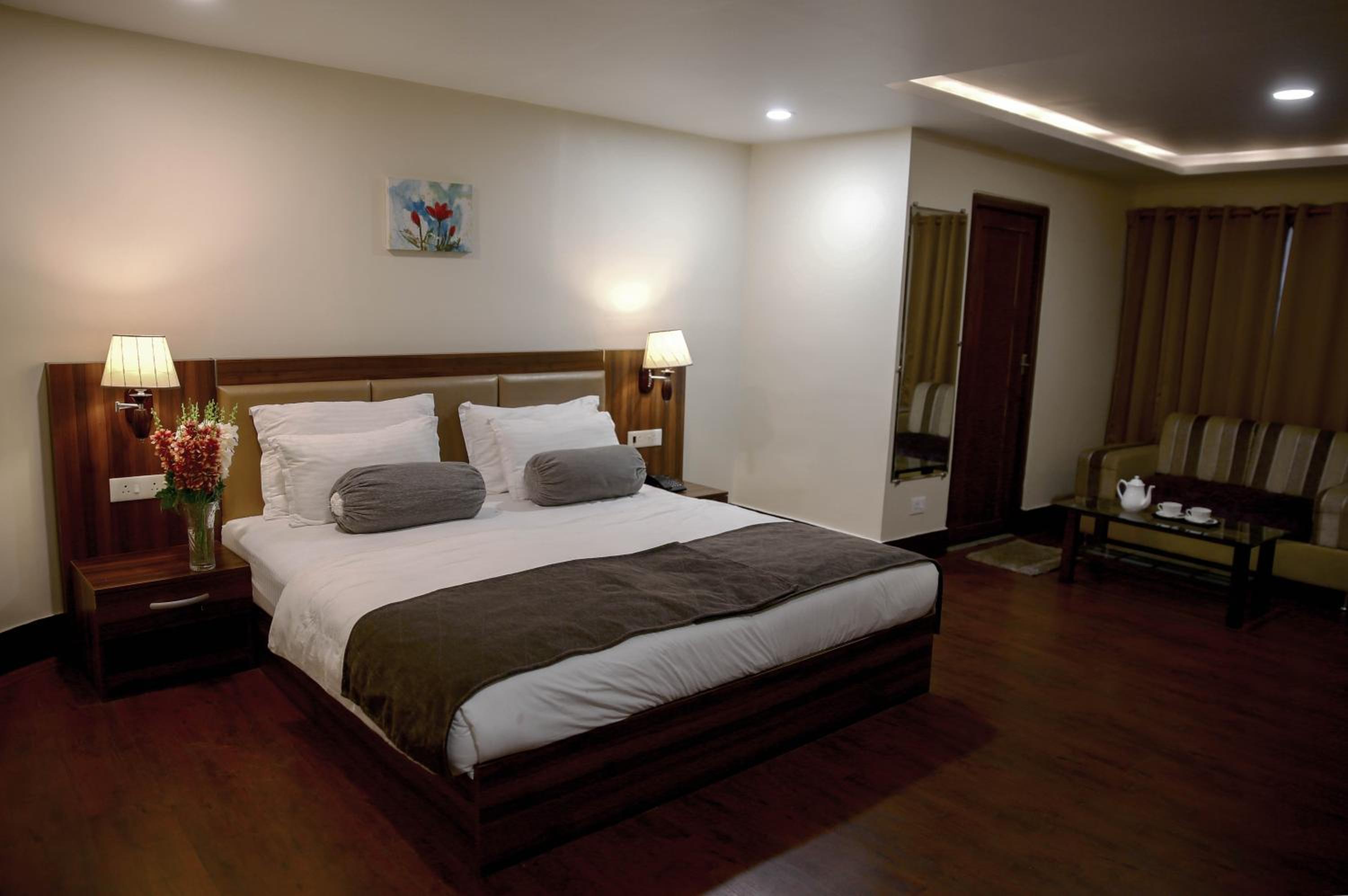 Super Deluxe Room - Photo 2
