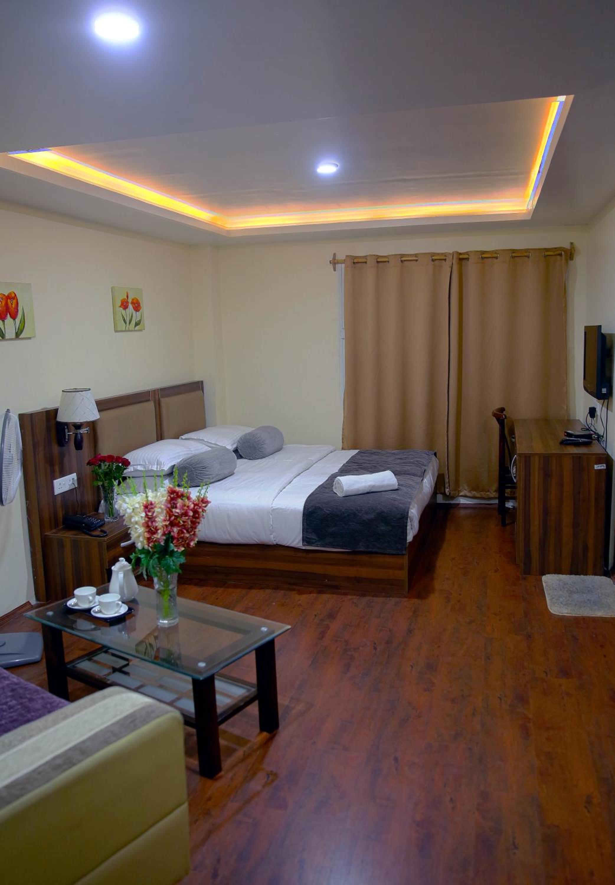 Super Deluxe Room - Photo 4