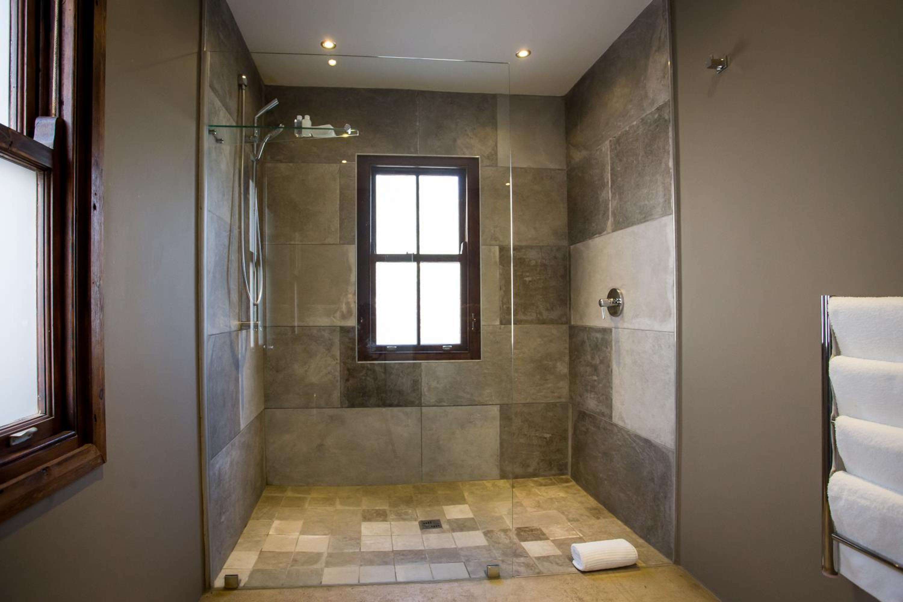 Three-Bedroom Villa photo 2