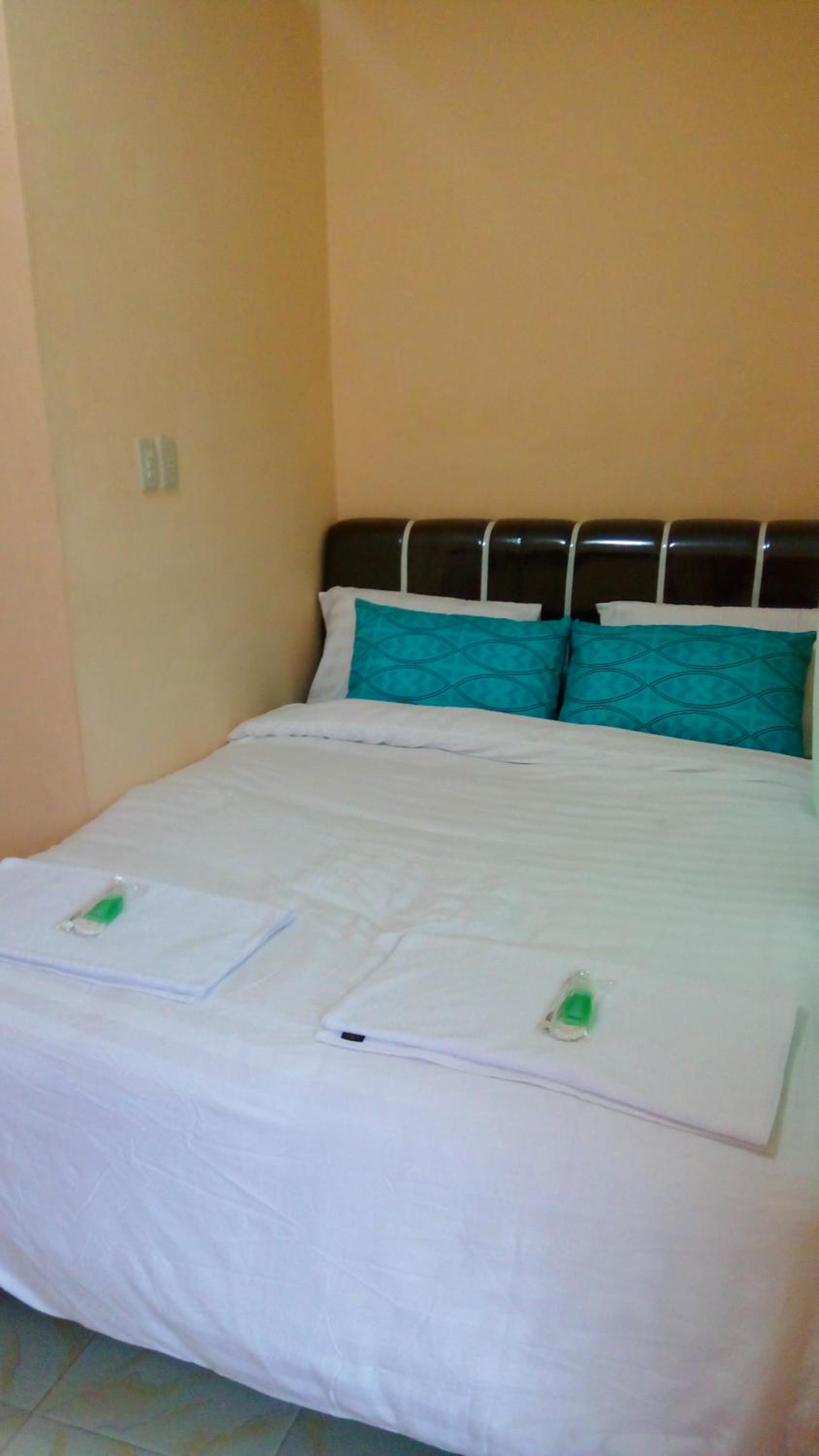 Deluxe Queen Room - Photo 4
